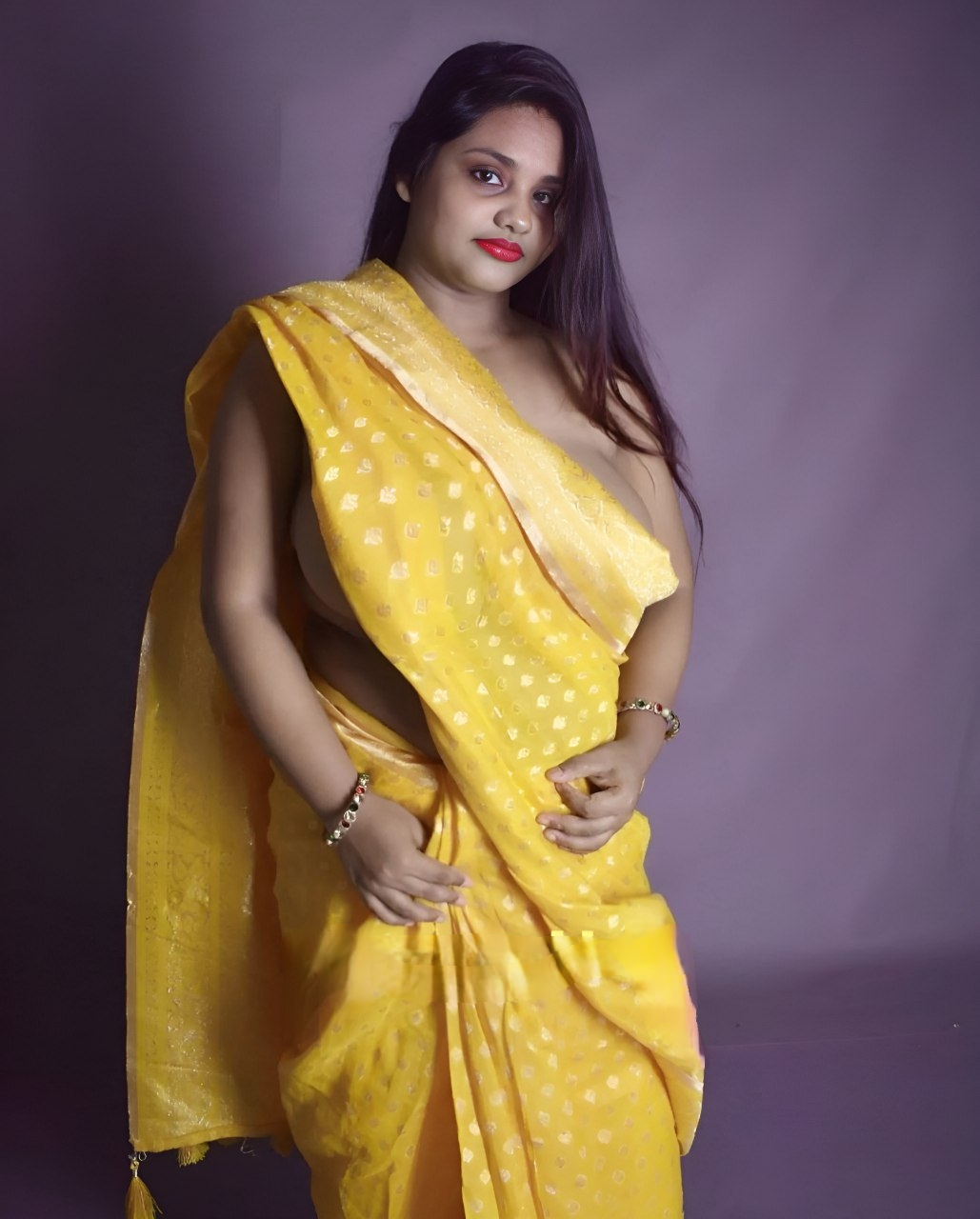 Zoya khan famous randi sonagachi saree