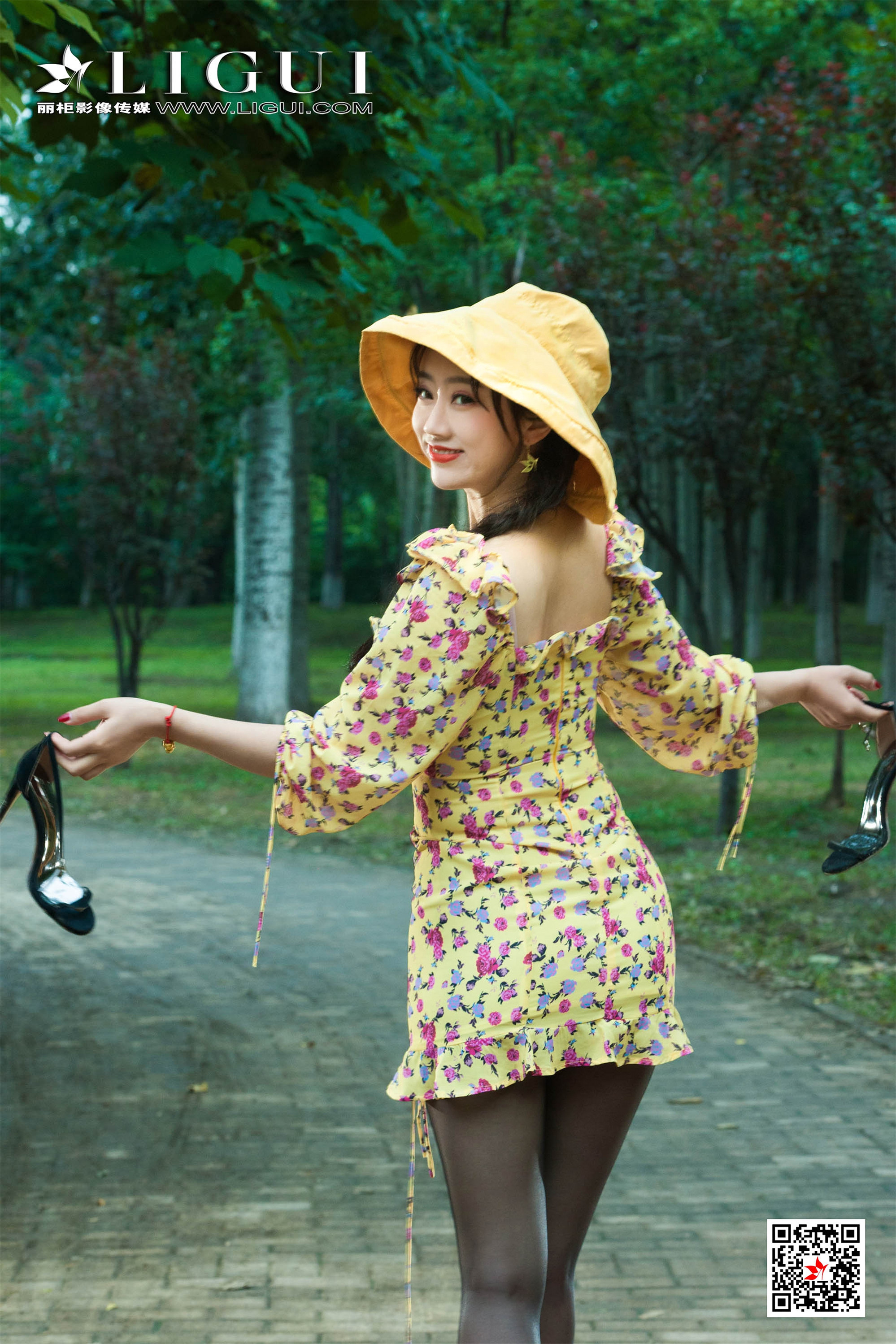 pretty lady dirty feet 113