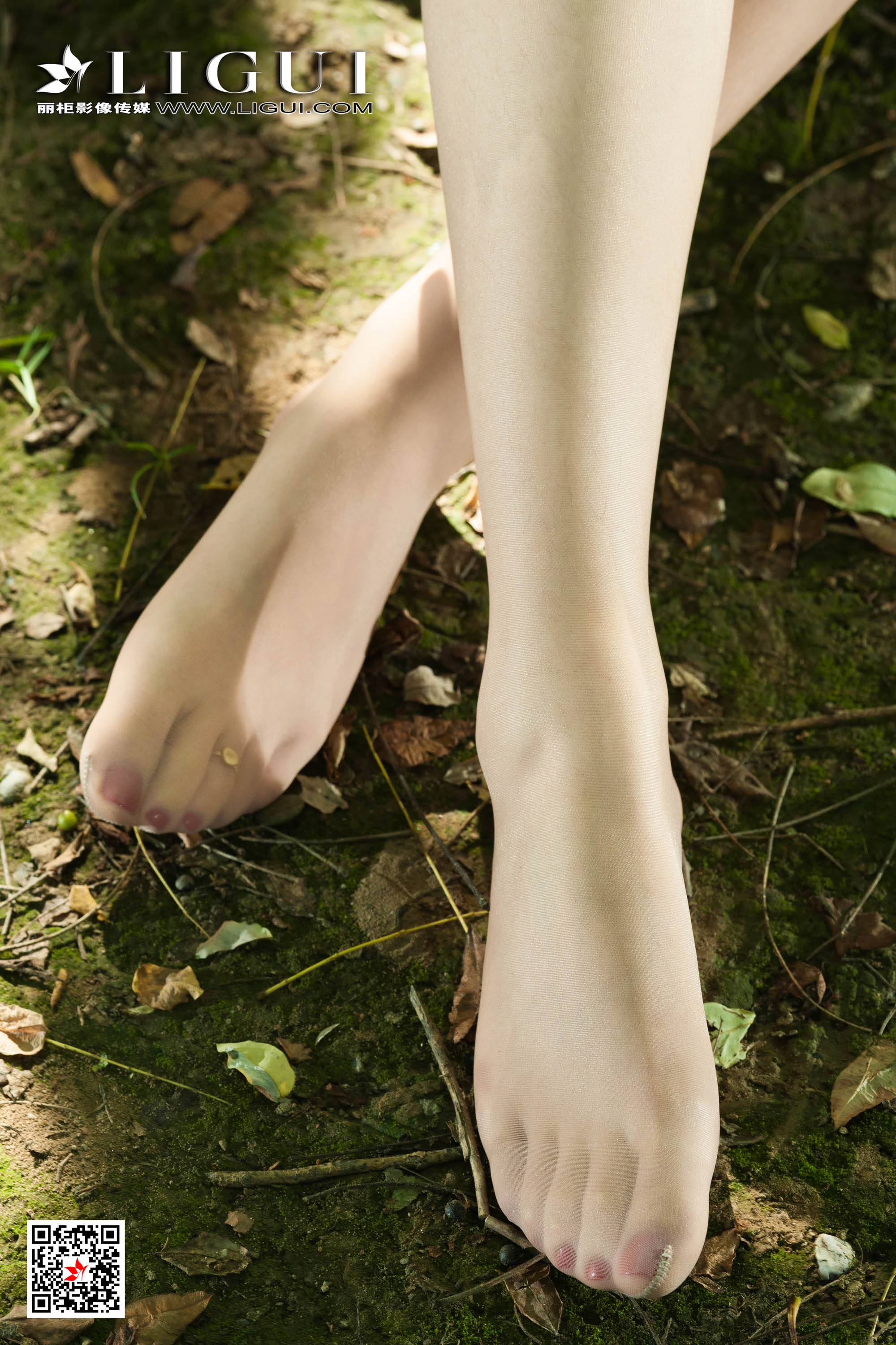 pretty lady dirty feet 114