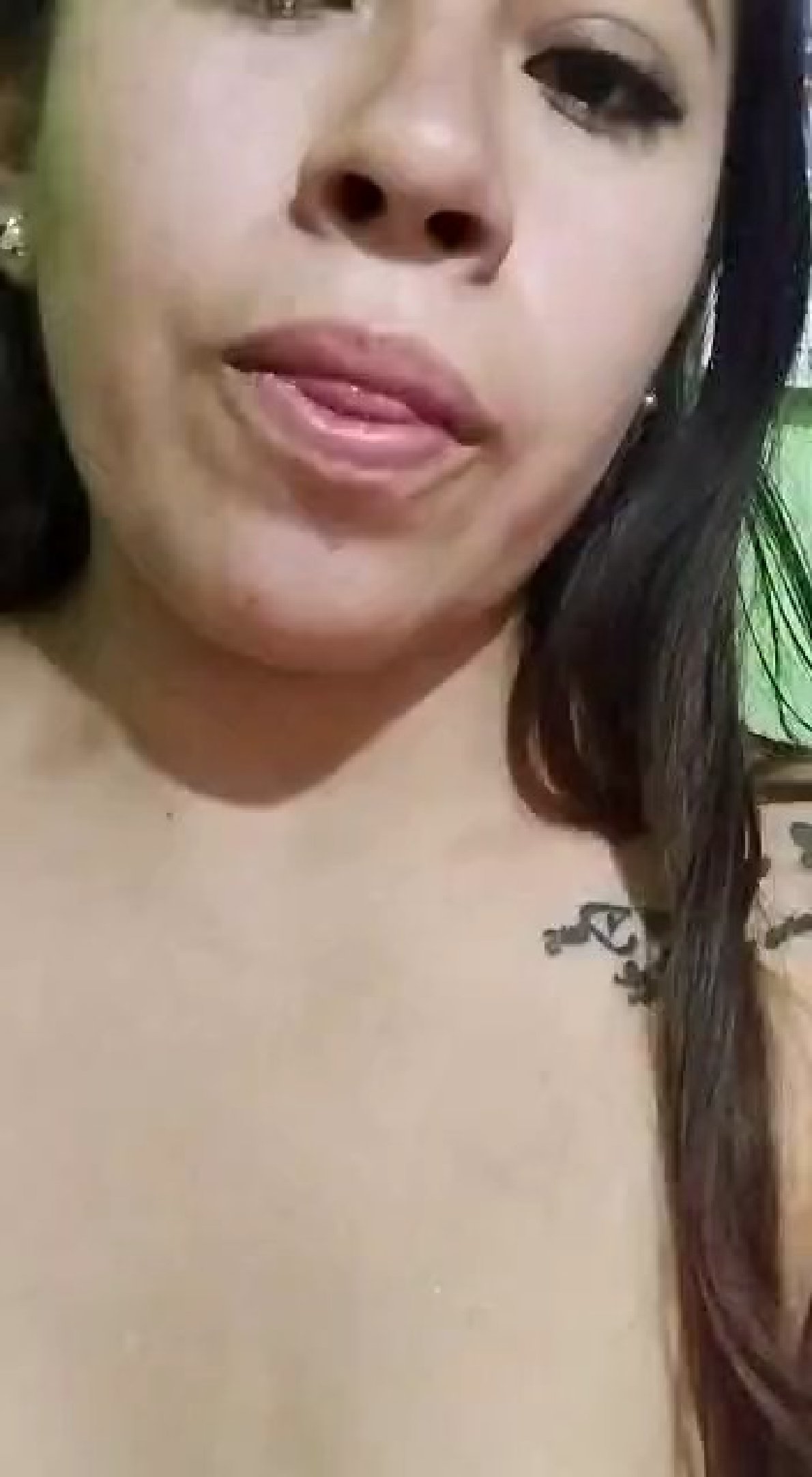 Putita Mostrando todo lo que tiene desnuda