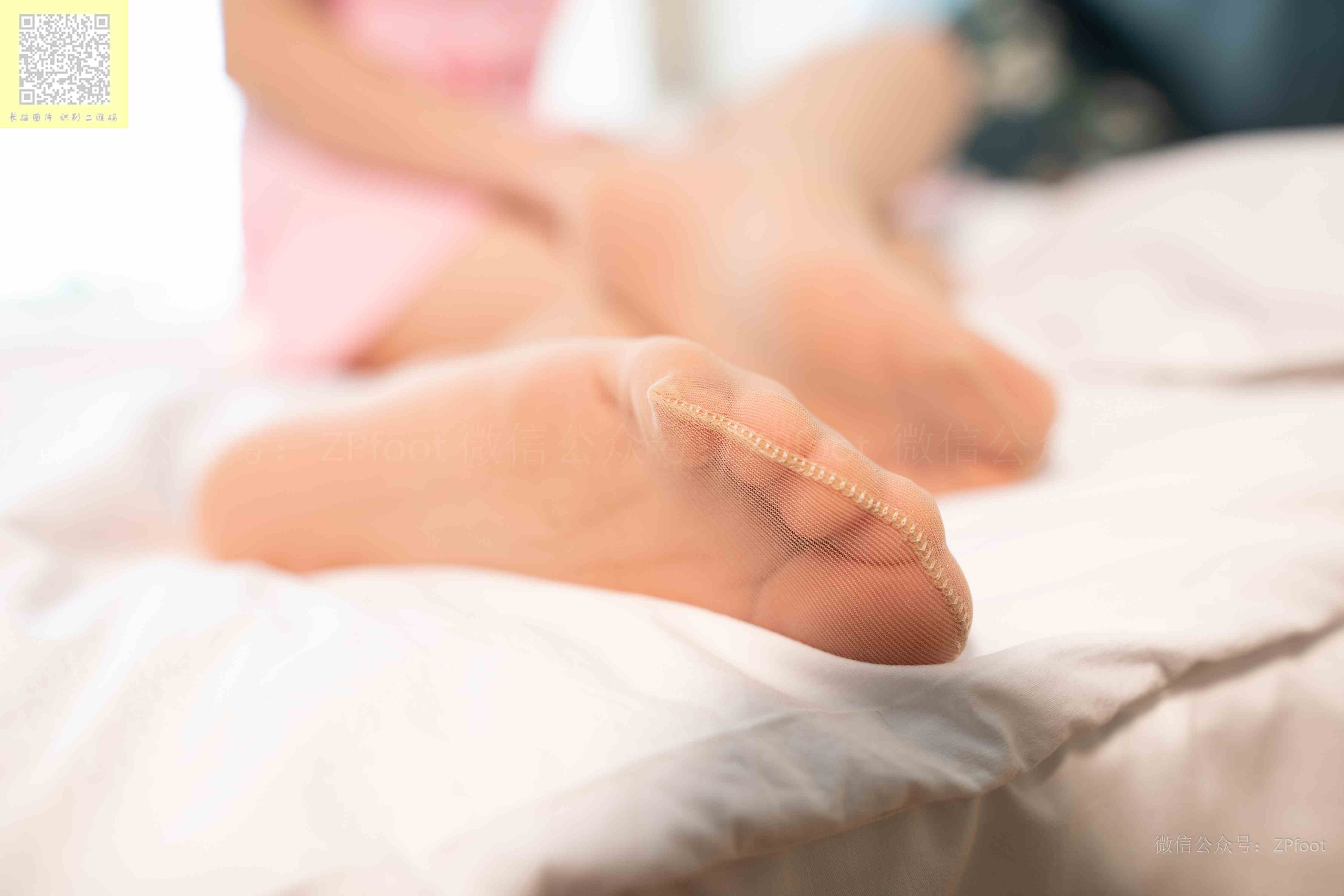 China Beauty Legs and feet 1302