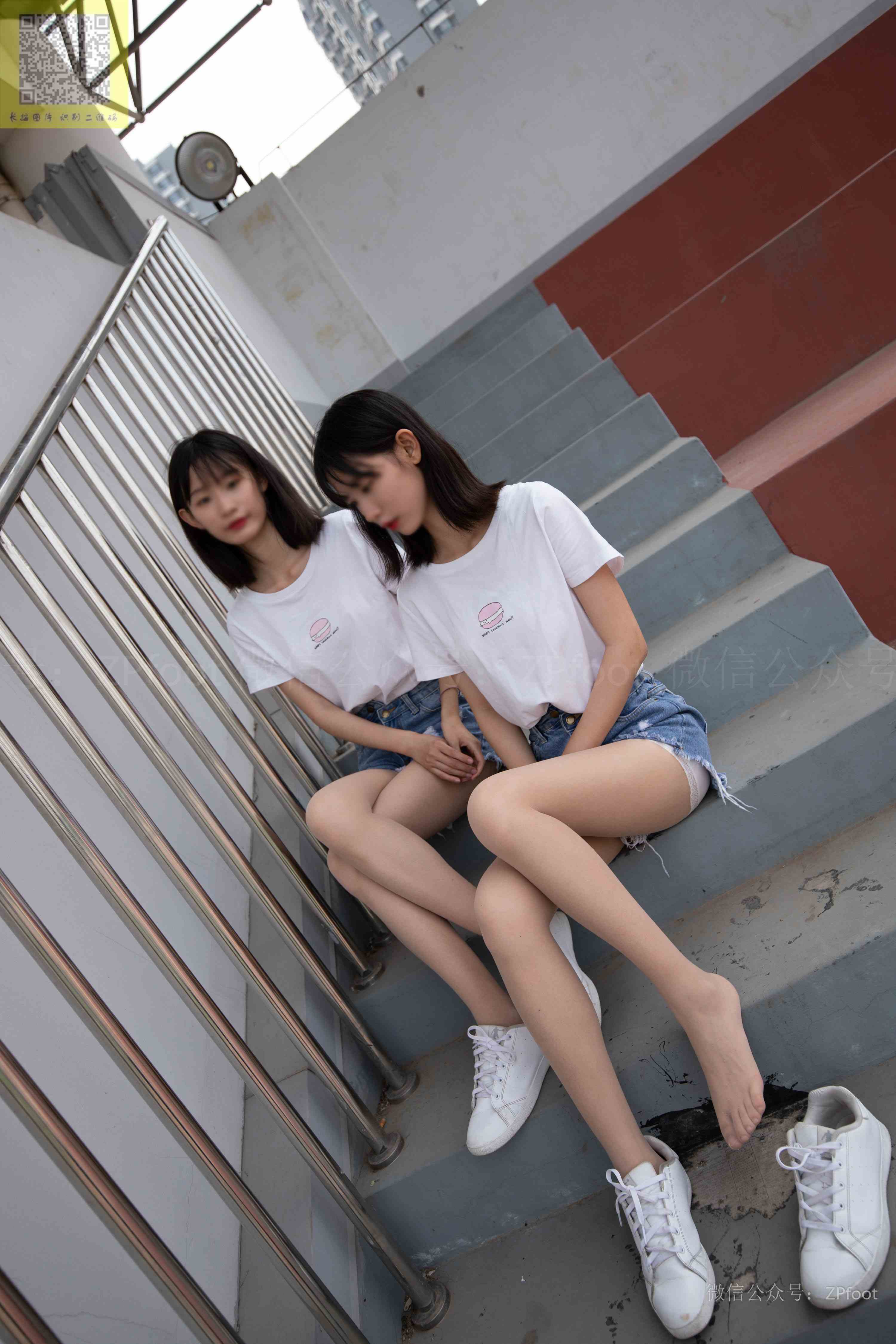 China Beauty Legs and feet 1303