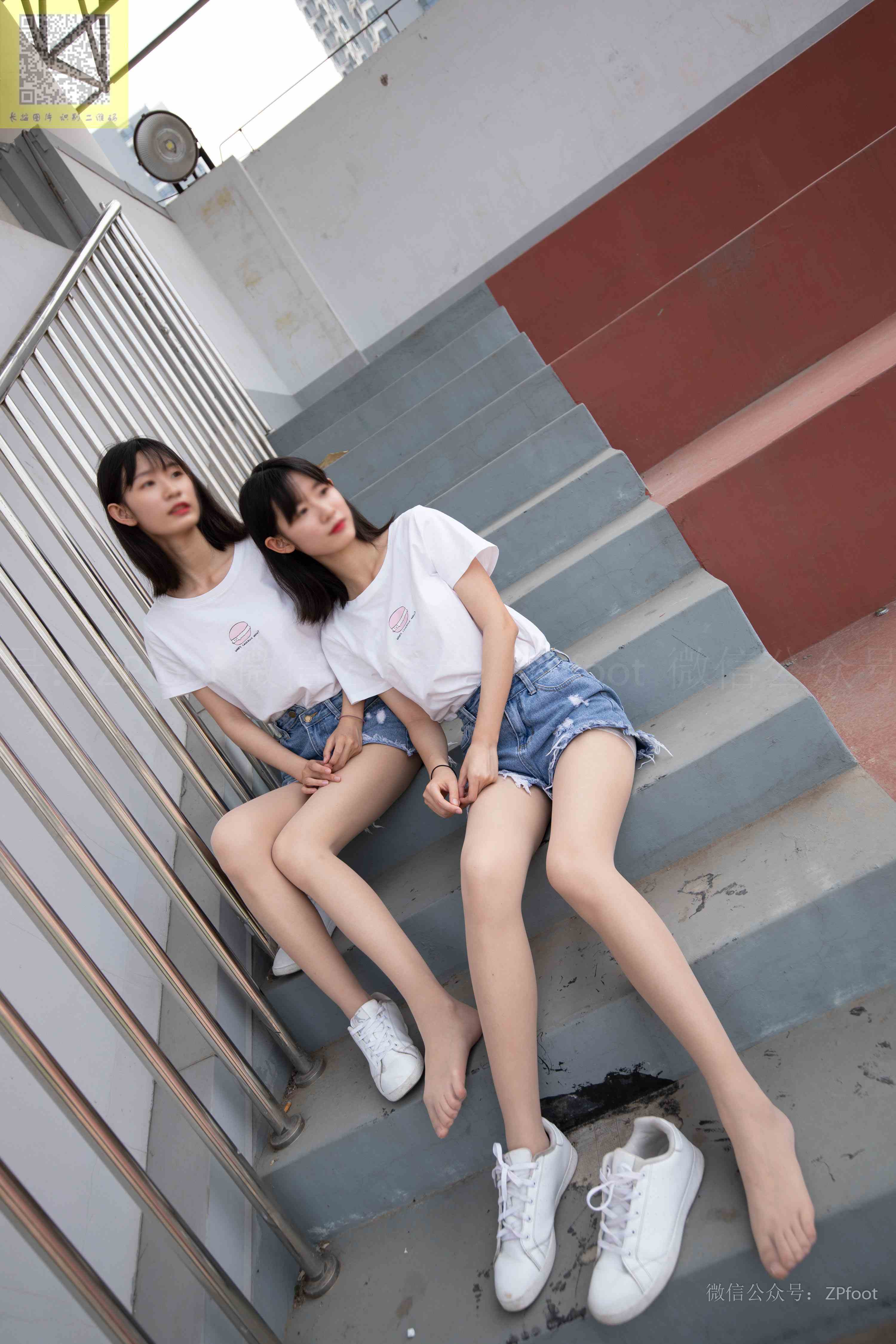 China Beauty Legs and feet 1303