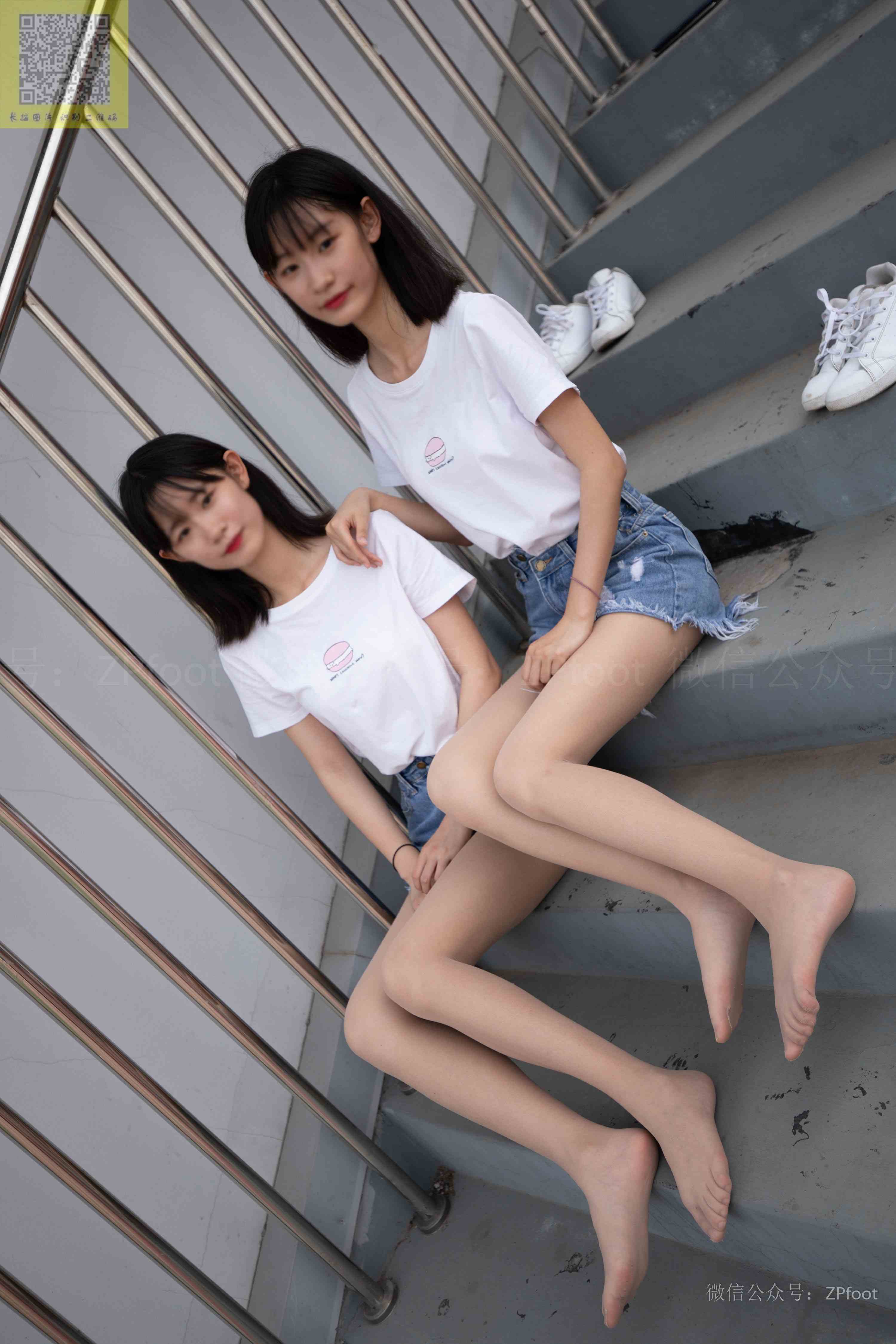China Beauty Legs and feet 1303