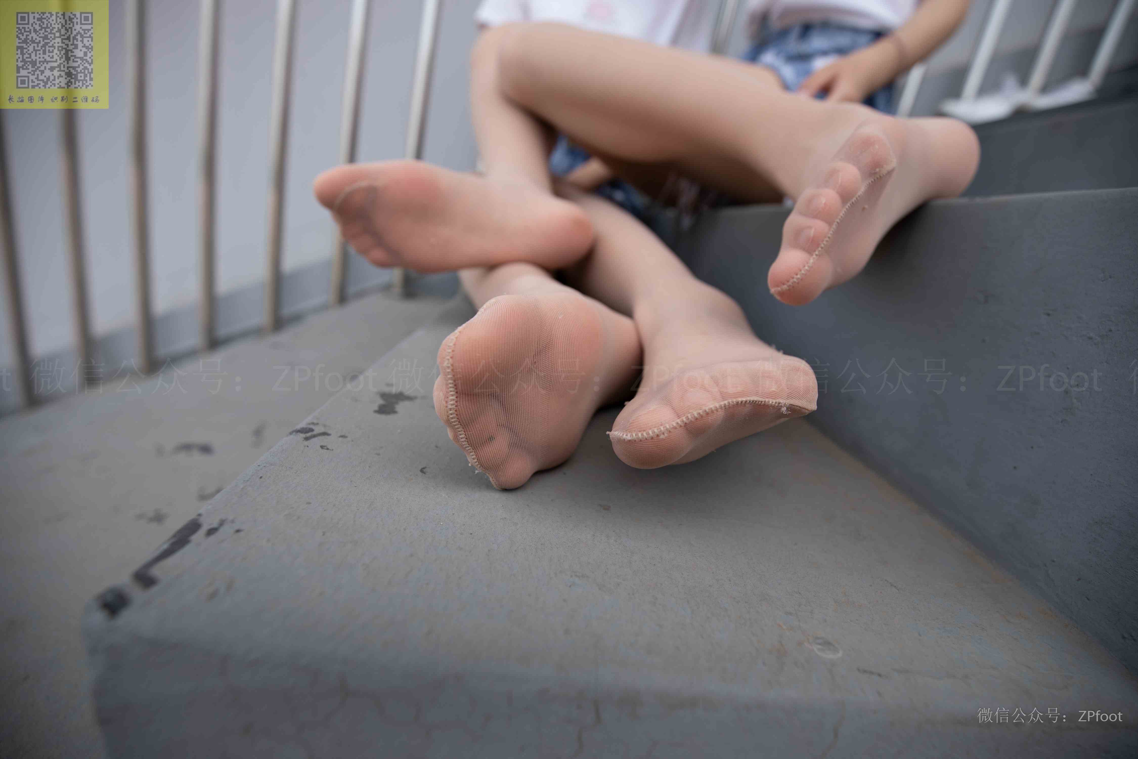 China Beauty Legs and feet 1303