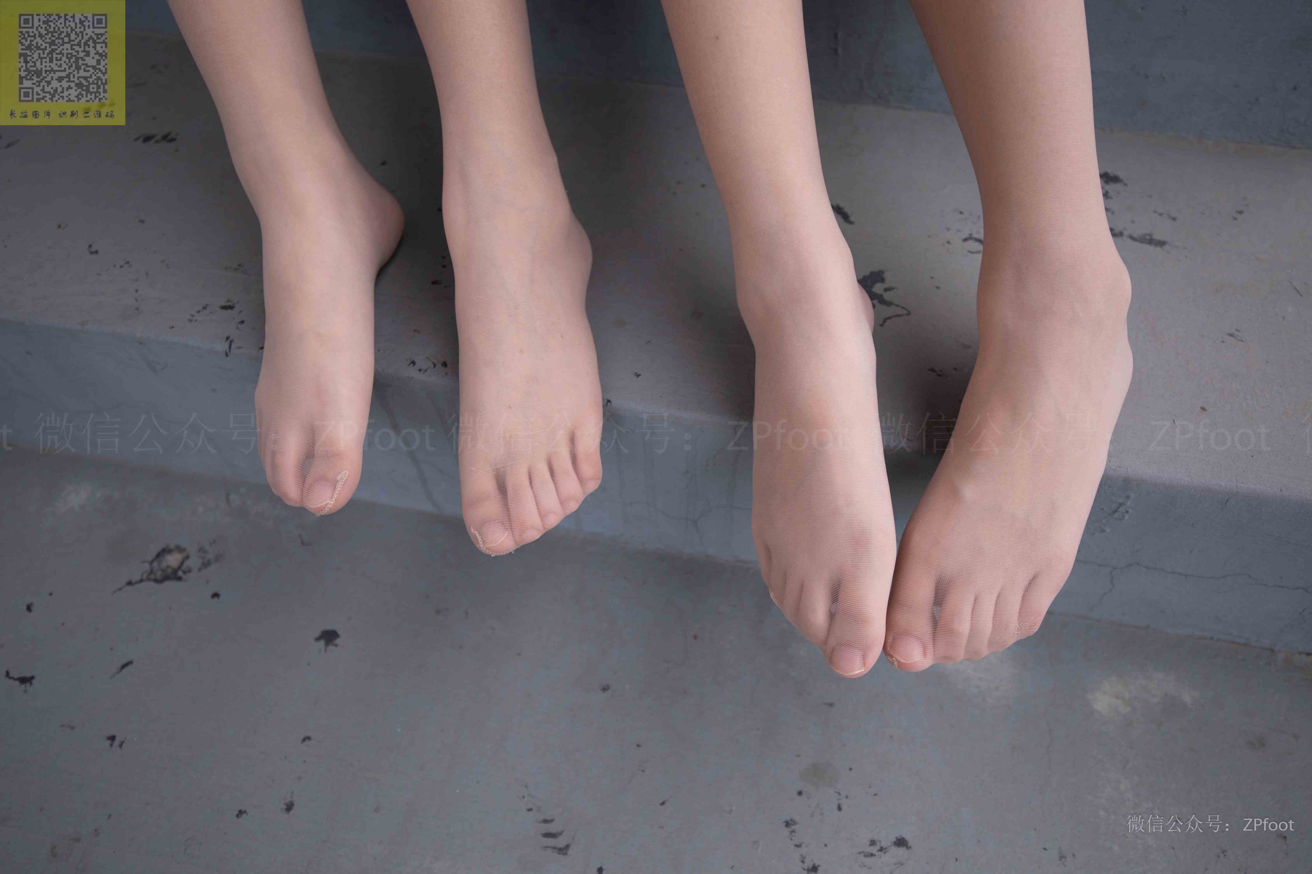 China Beauty Legs and feet 1303