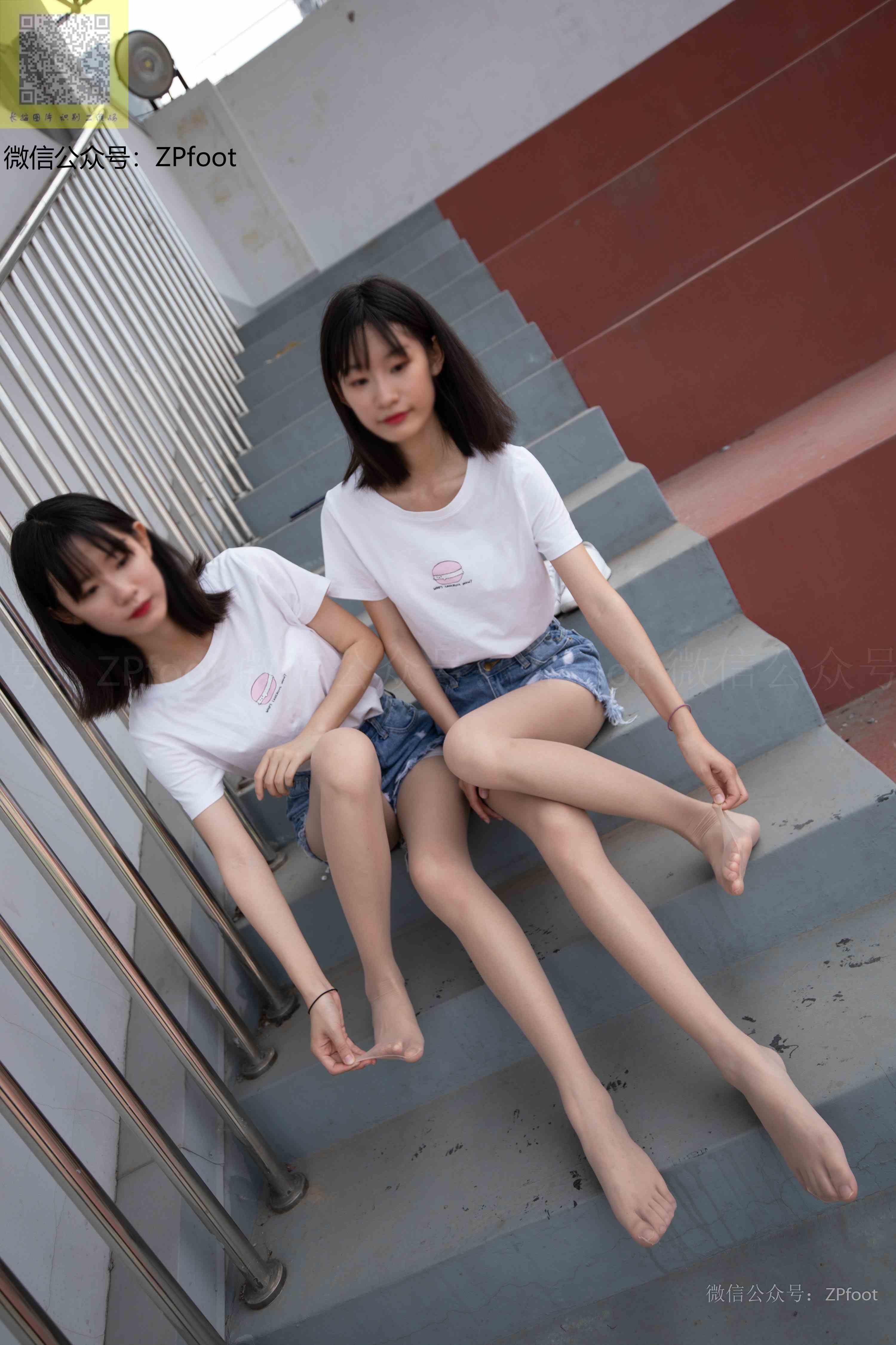 China Beauty Legs and feet 1303