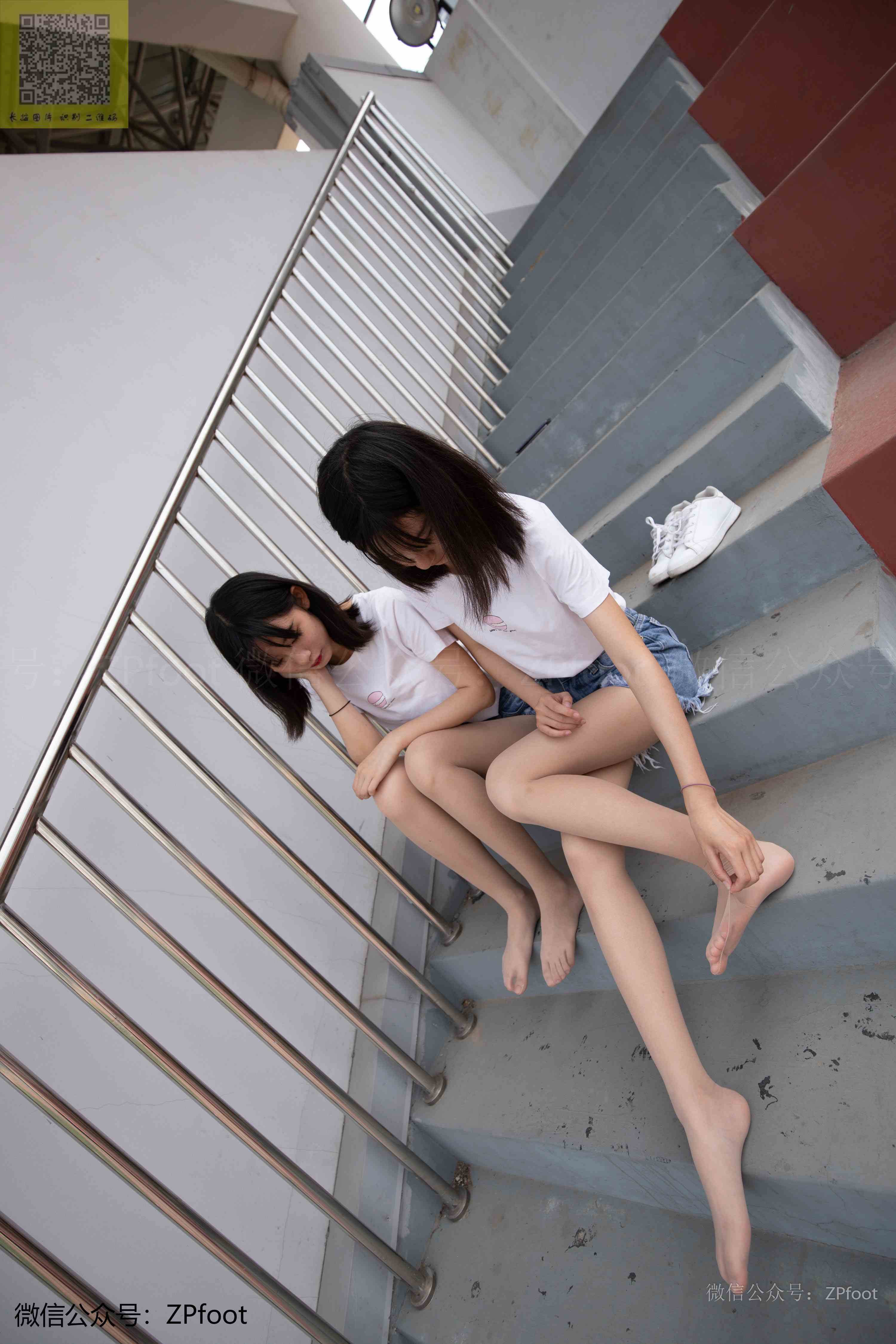 China Beauty Legs and feet 1303