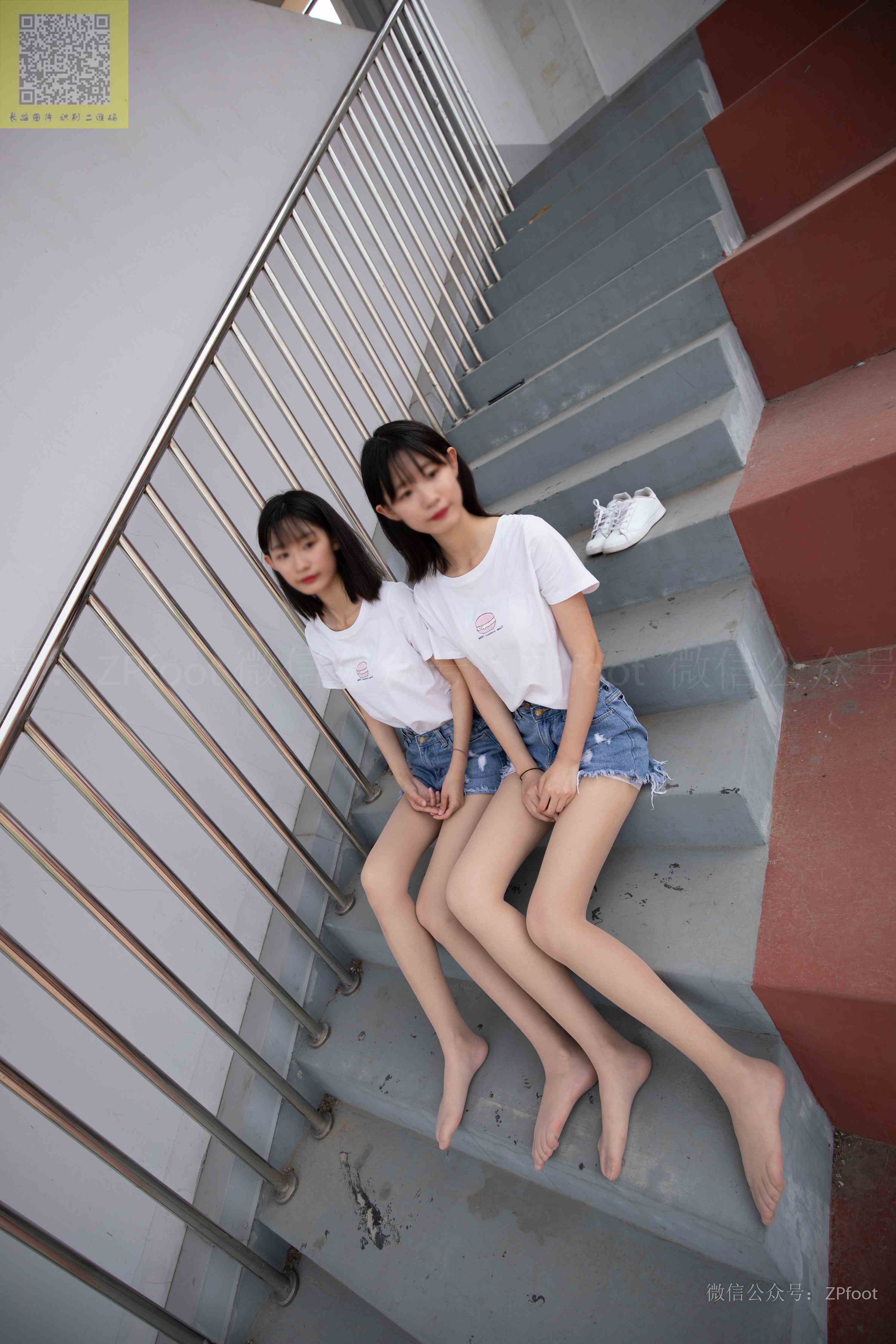 China Beauty Legs and feet 1303