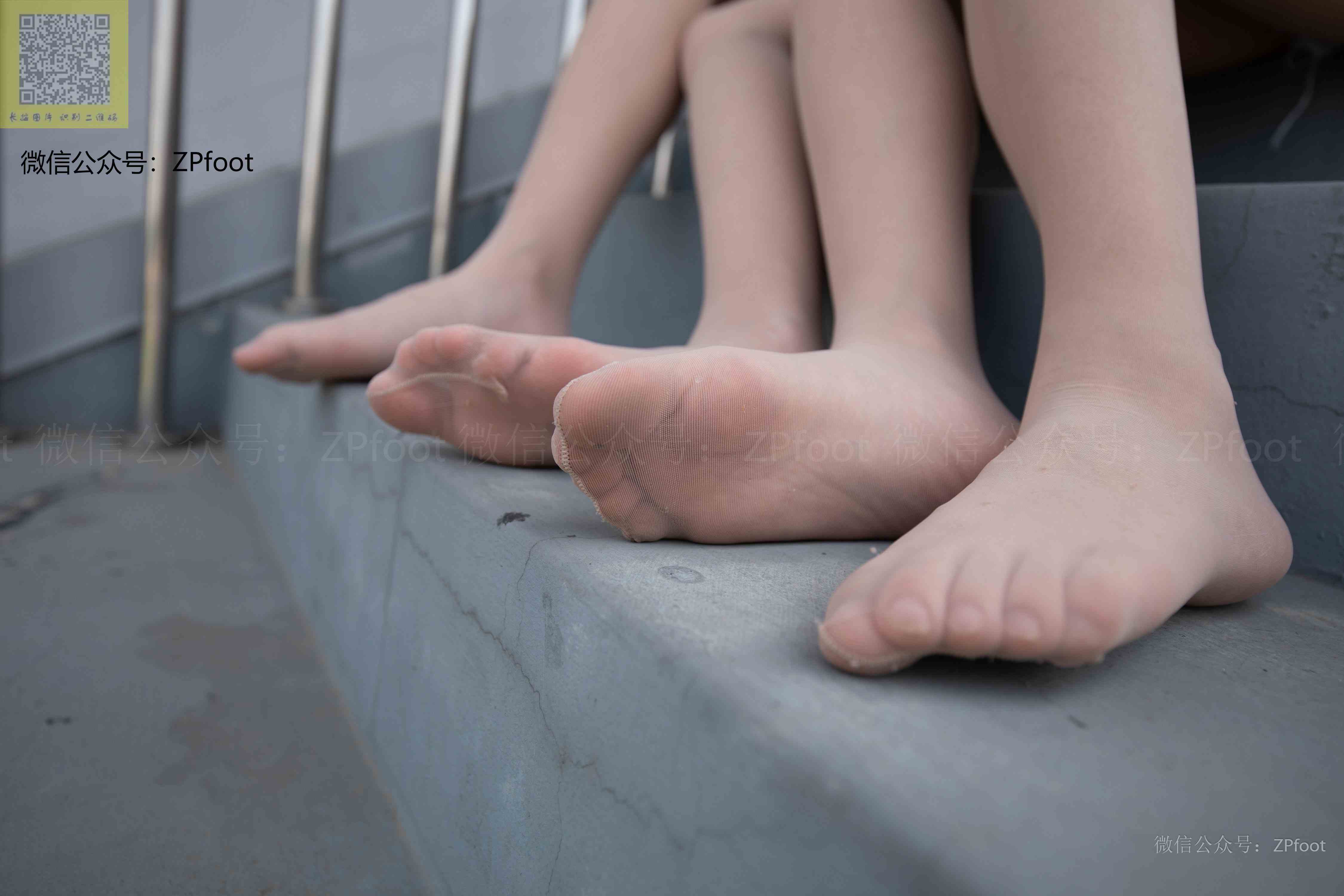 China Beauty Legs and feet 1303