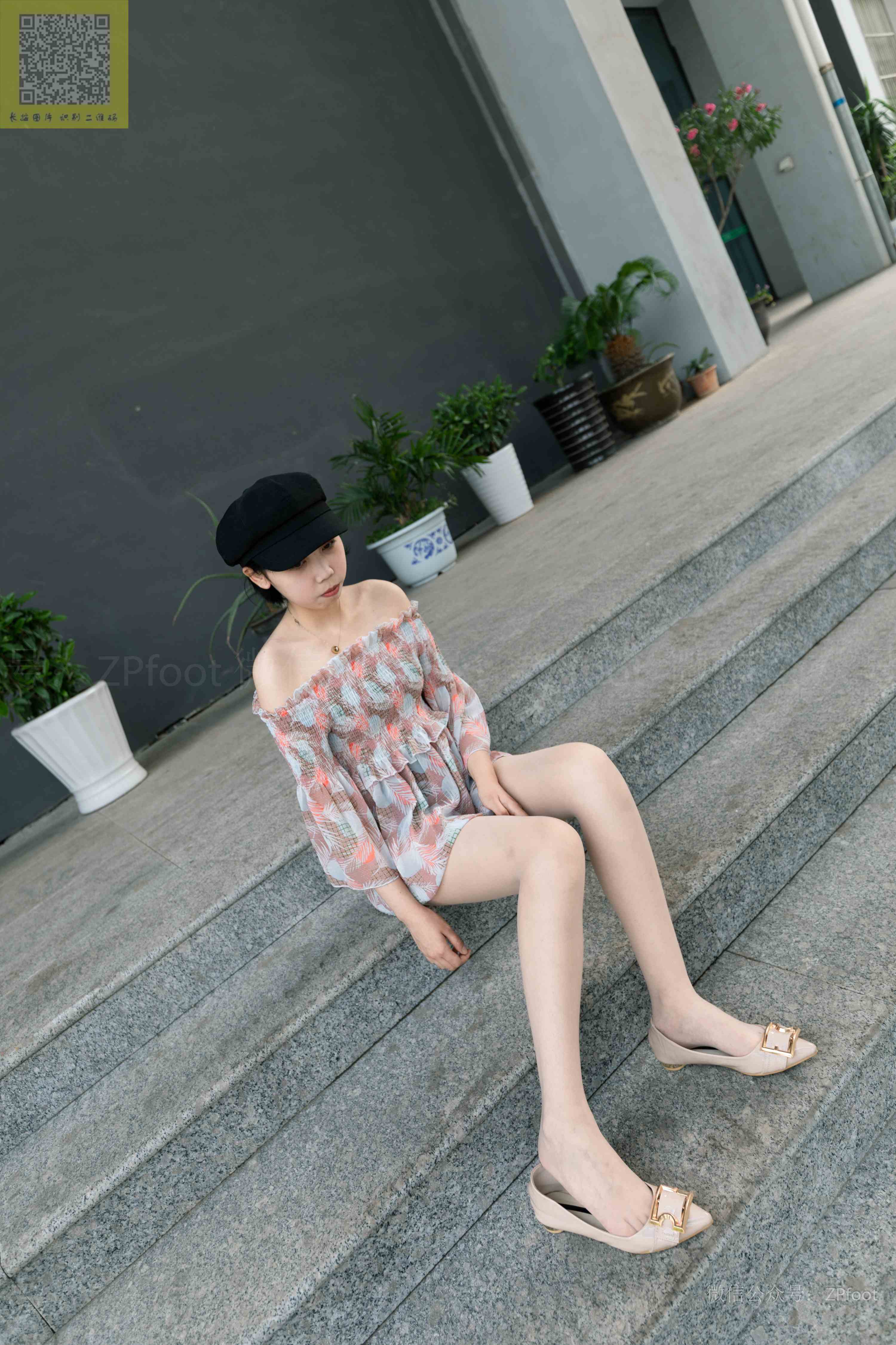 China Beauty Legs and feet 1304