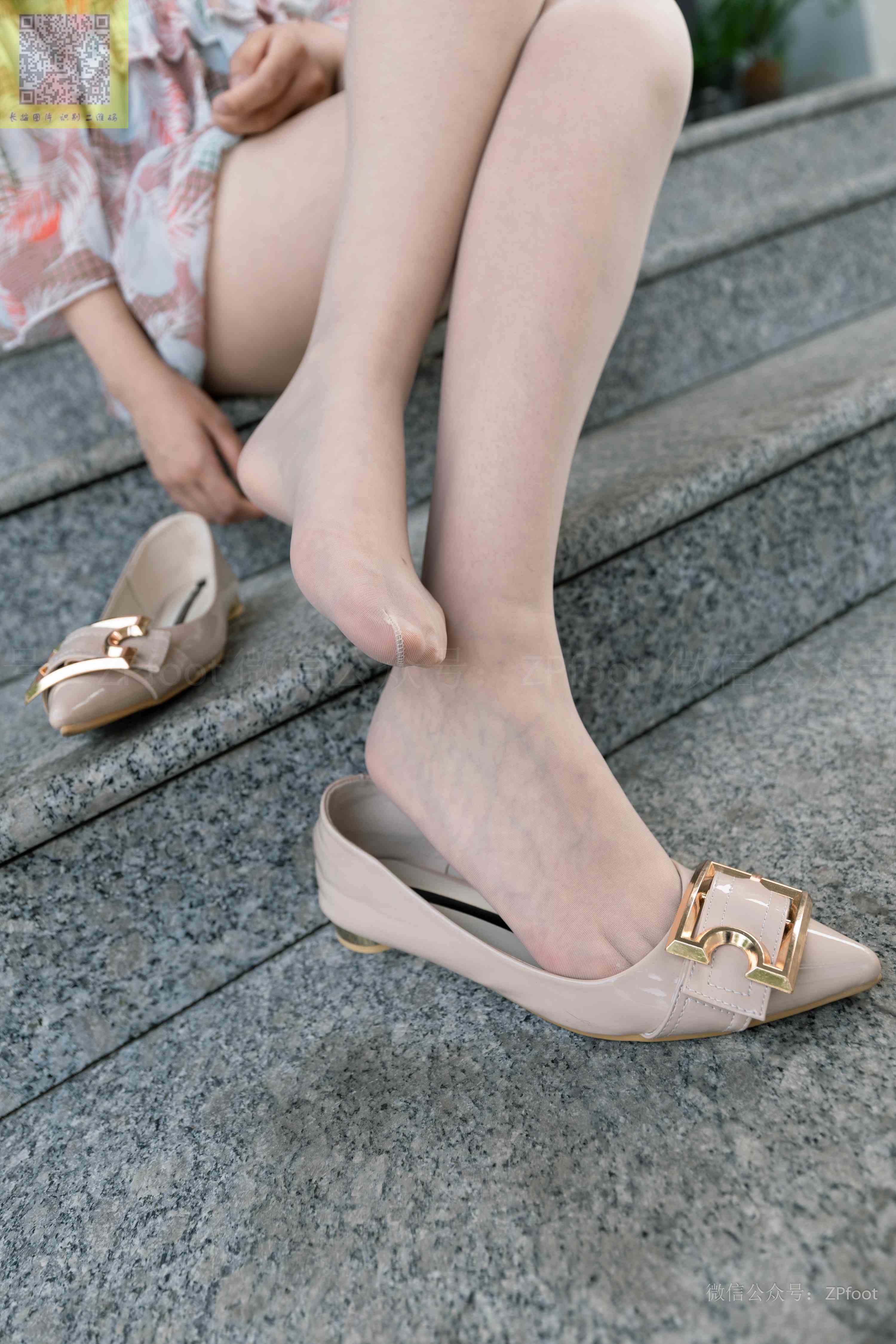 China Beauty Legs and feet 1304