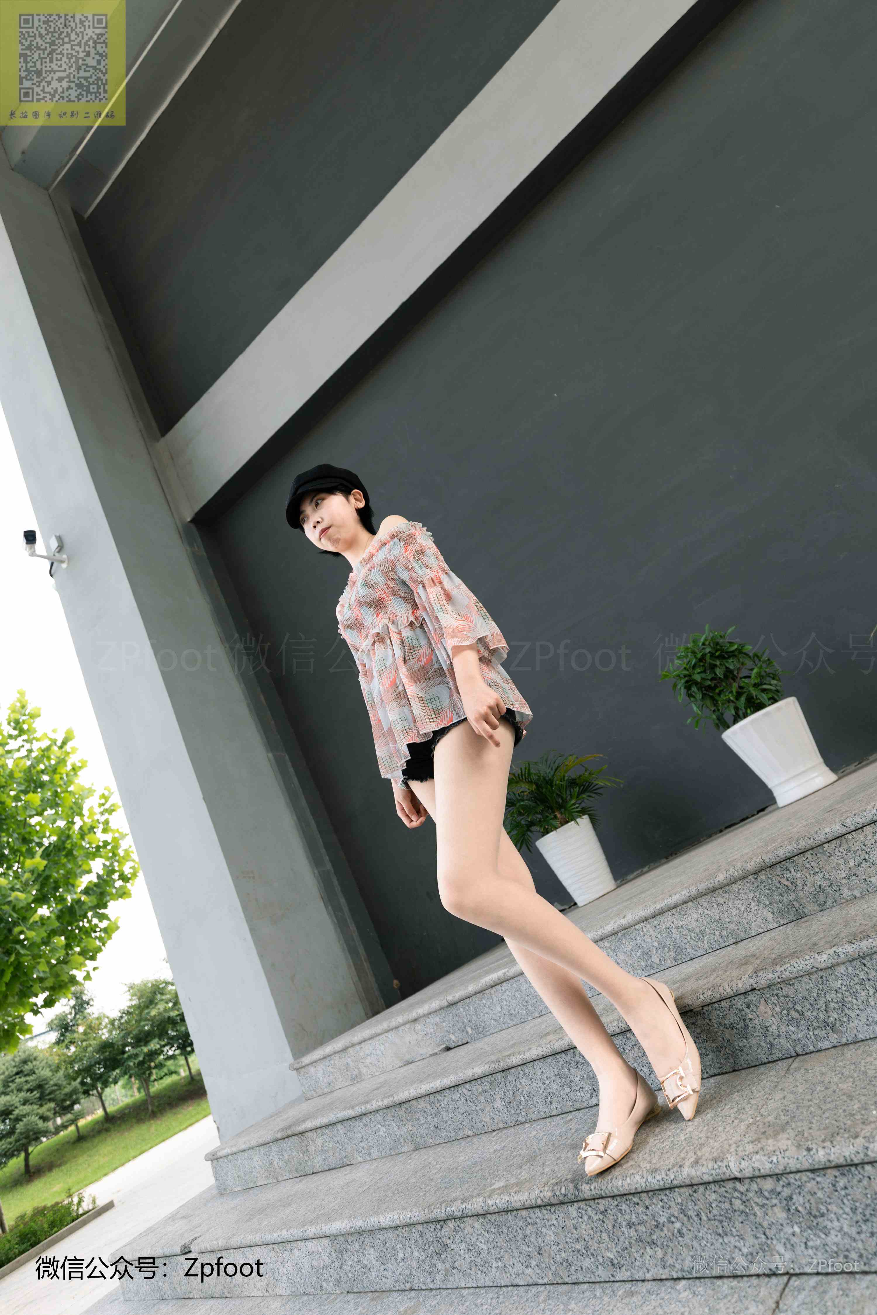 China Beauty Legs and feet 1304