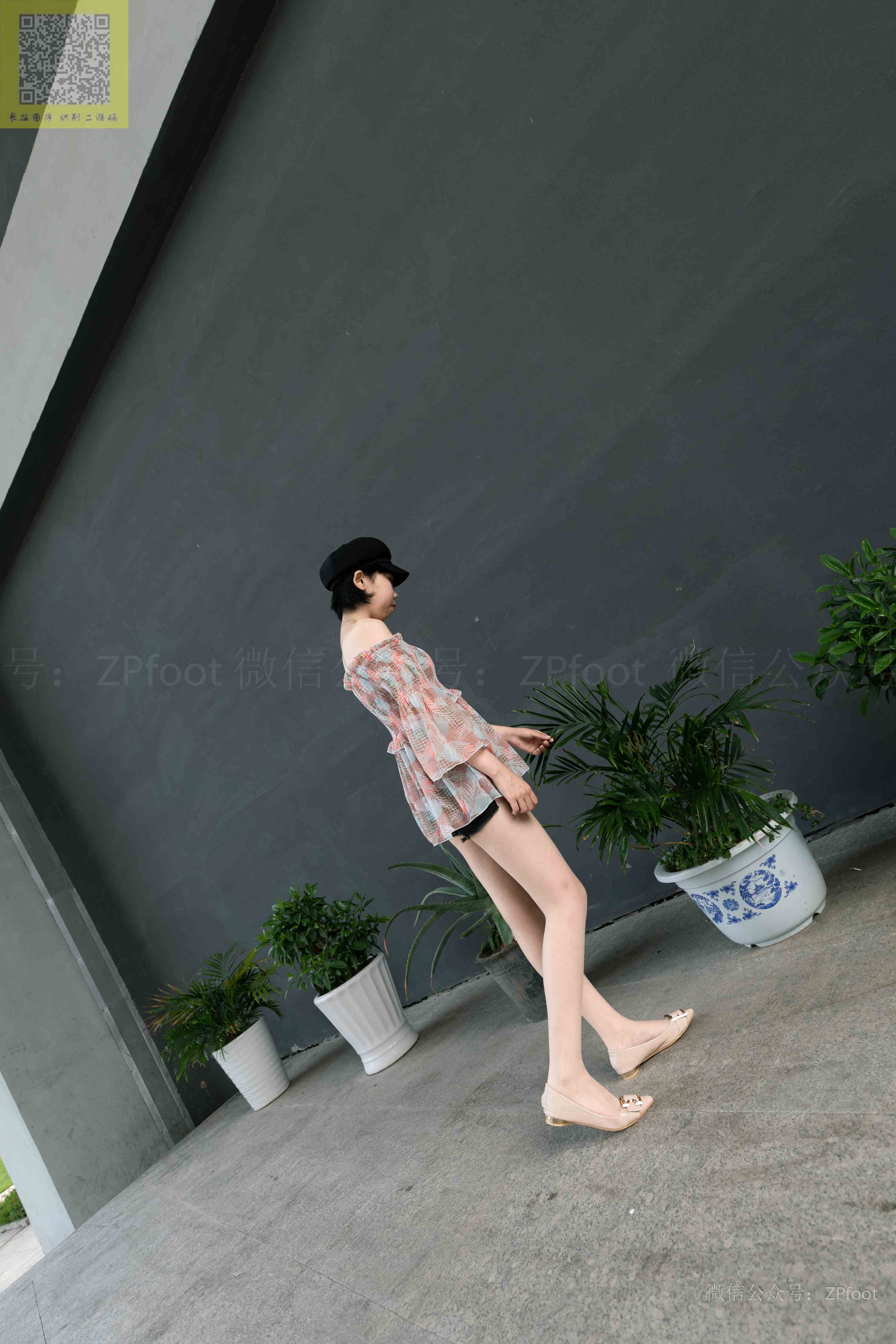 China Beauty Legs and feet 1304