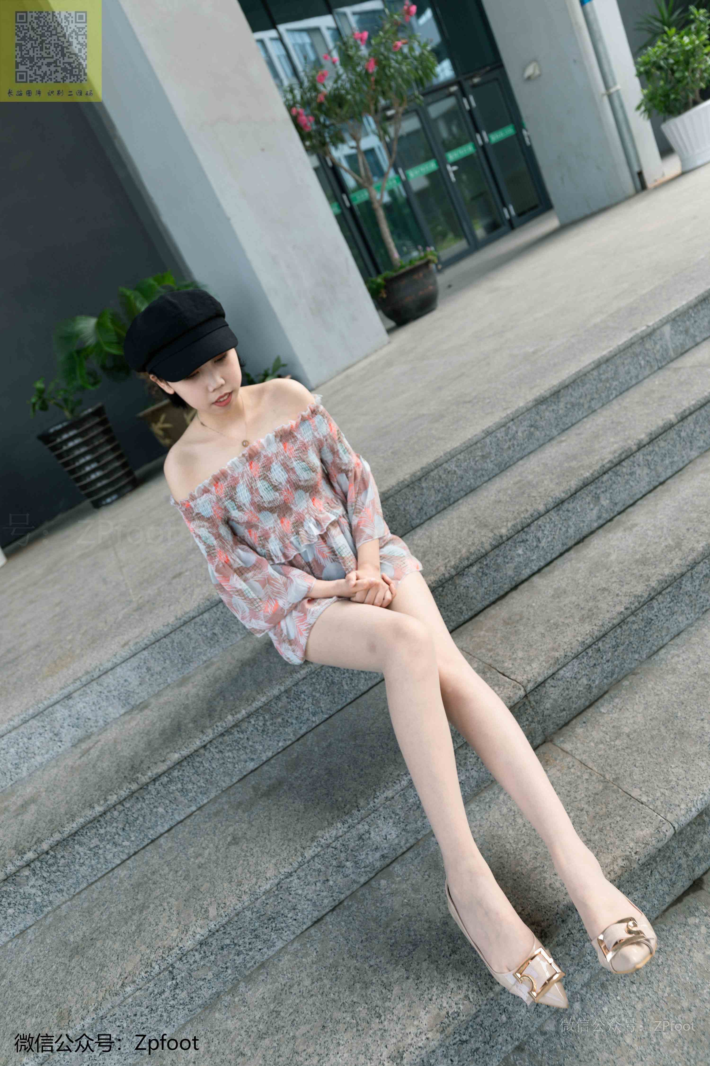 China Beauty Legs and feet 1304