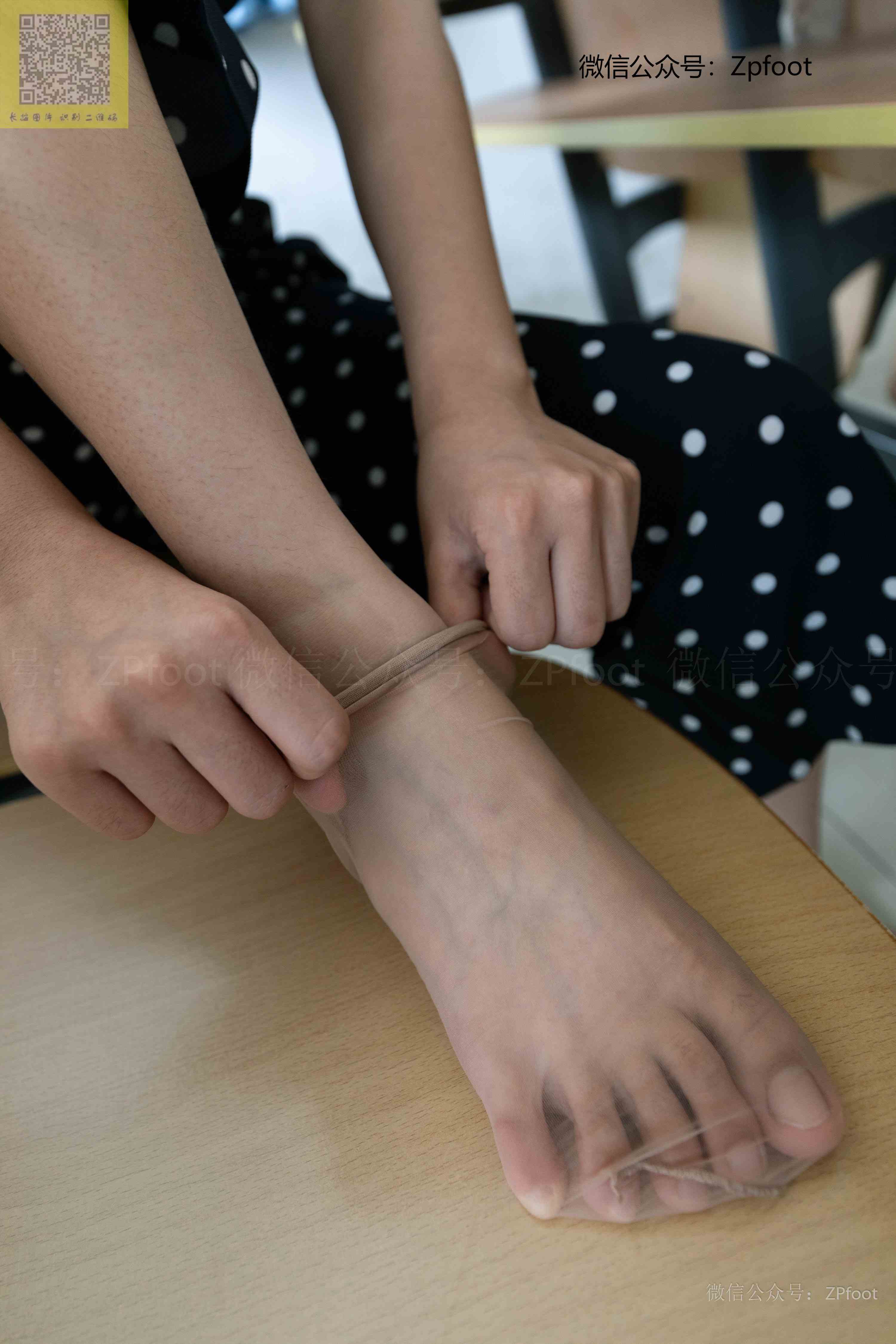 China Beauty Legs and feet 1305