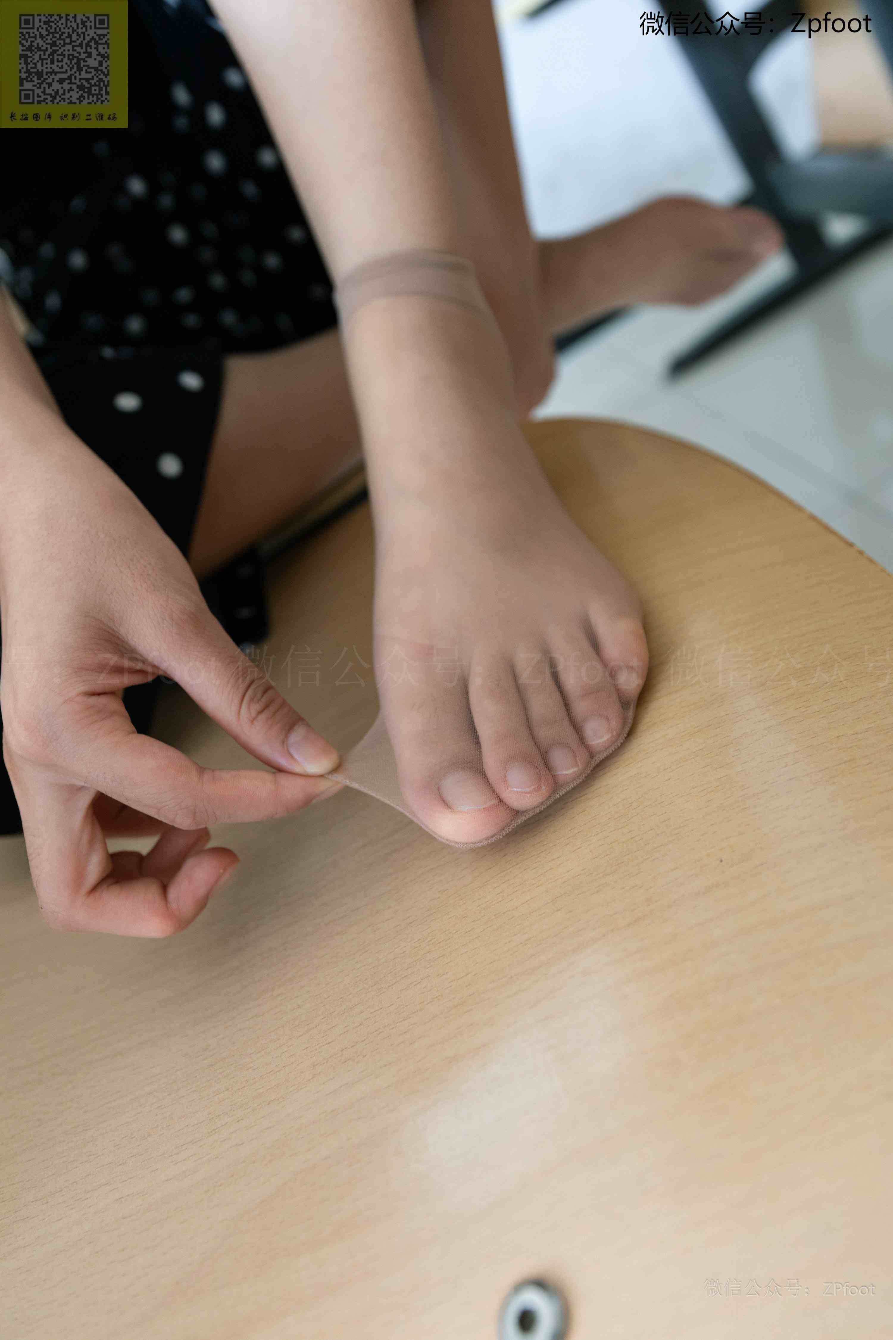 China Beauty Legs and feet 1305