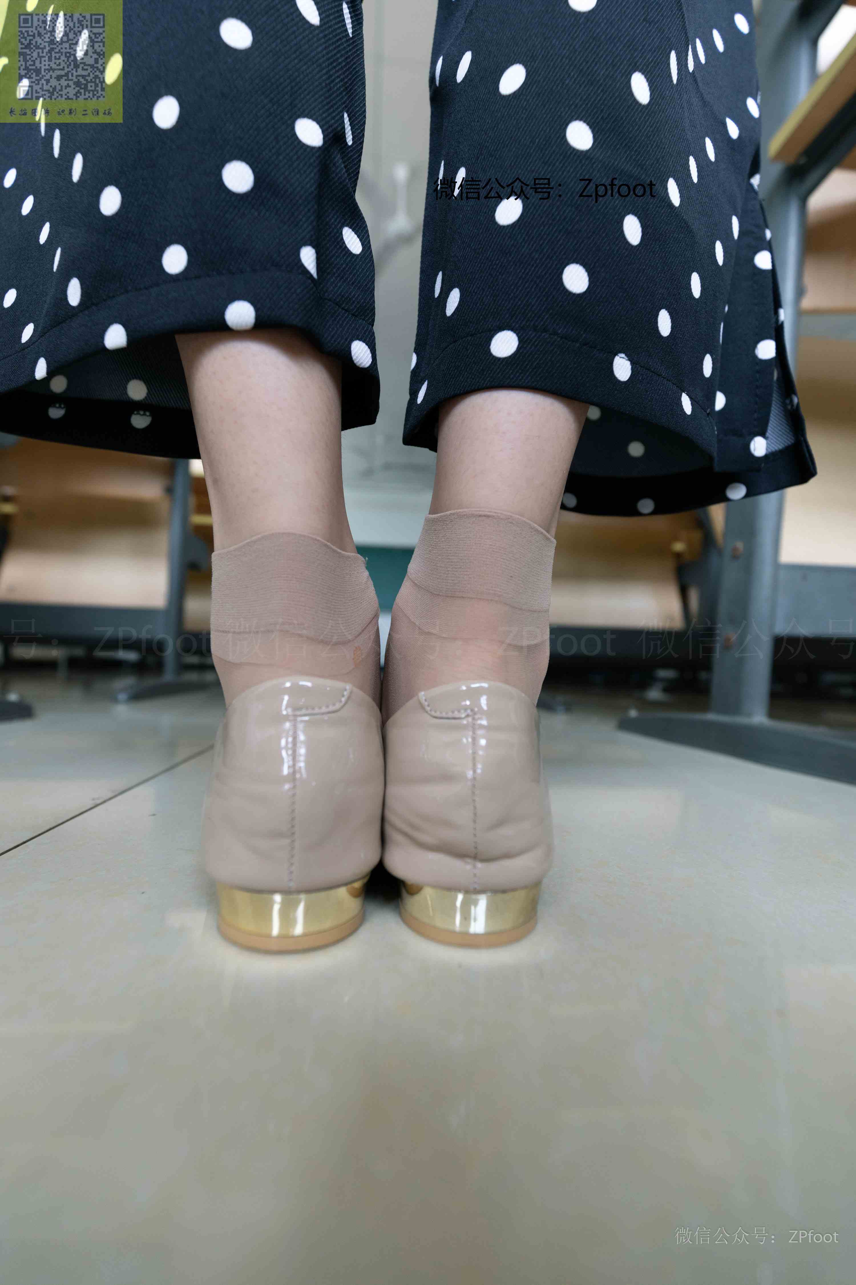 China Beauty Legs and feet 1305