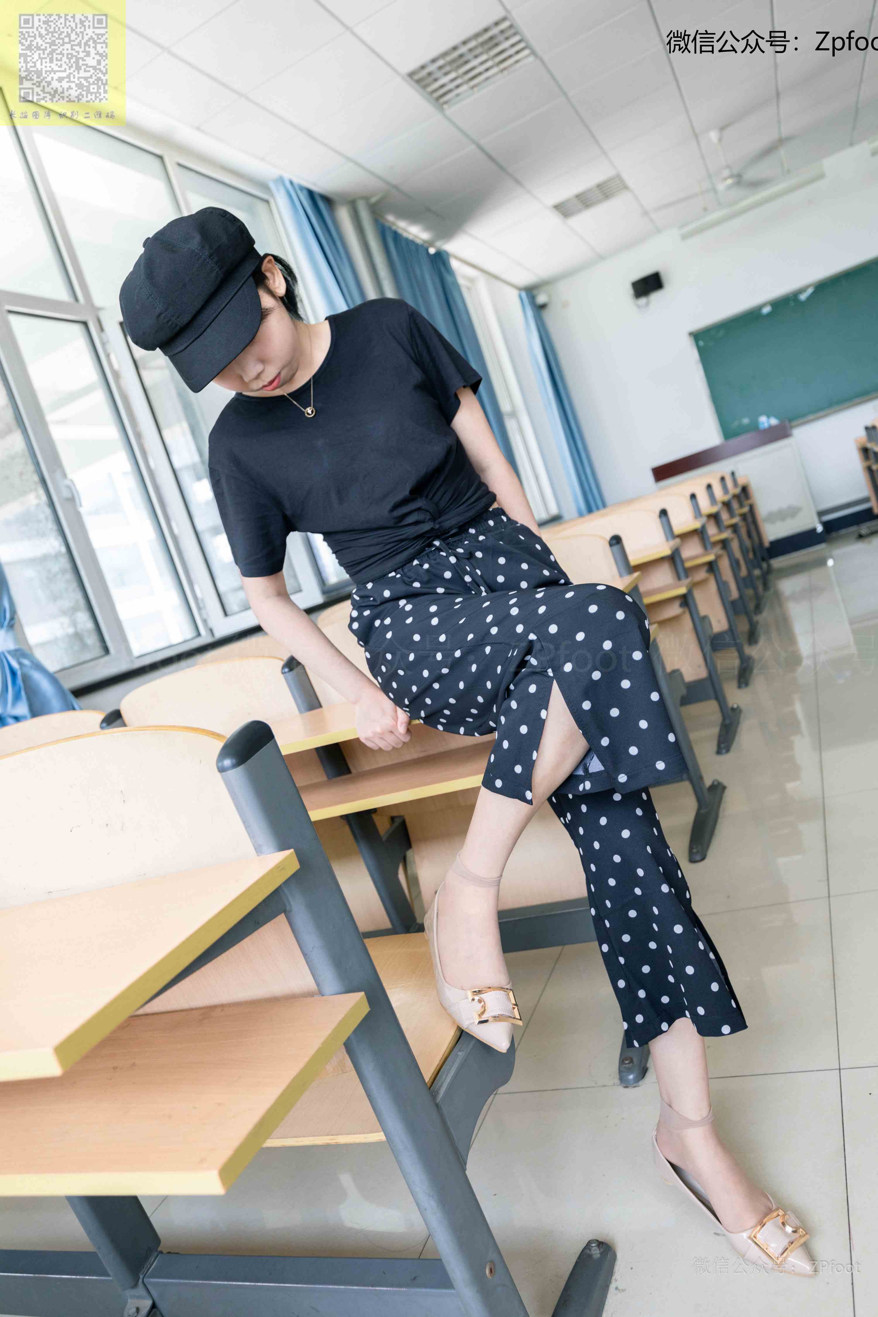 China Beauty Legs and feet 1305