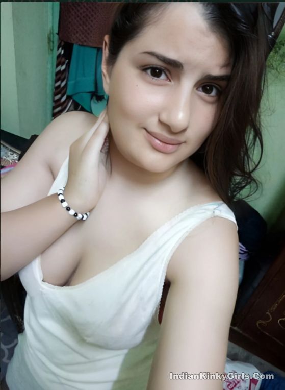 Horny Punjabi Girl Pics