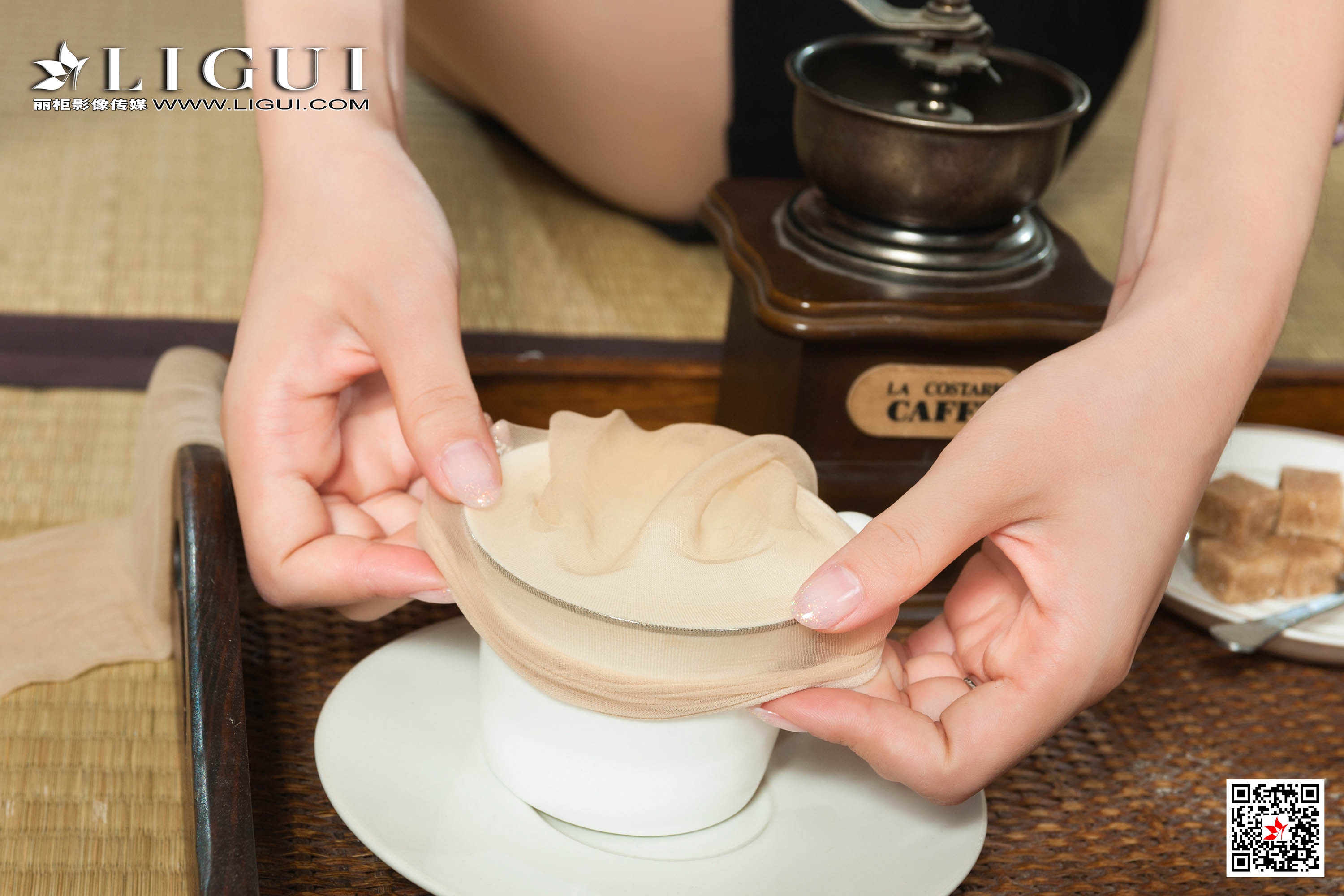 pretty lady dirty feet 118