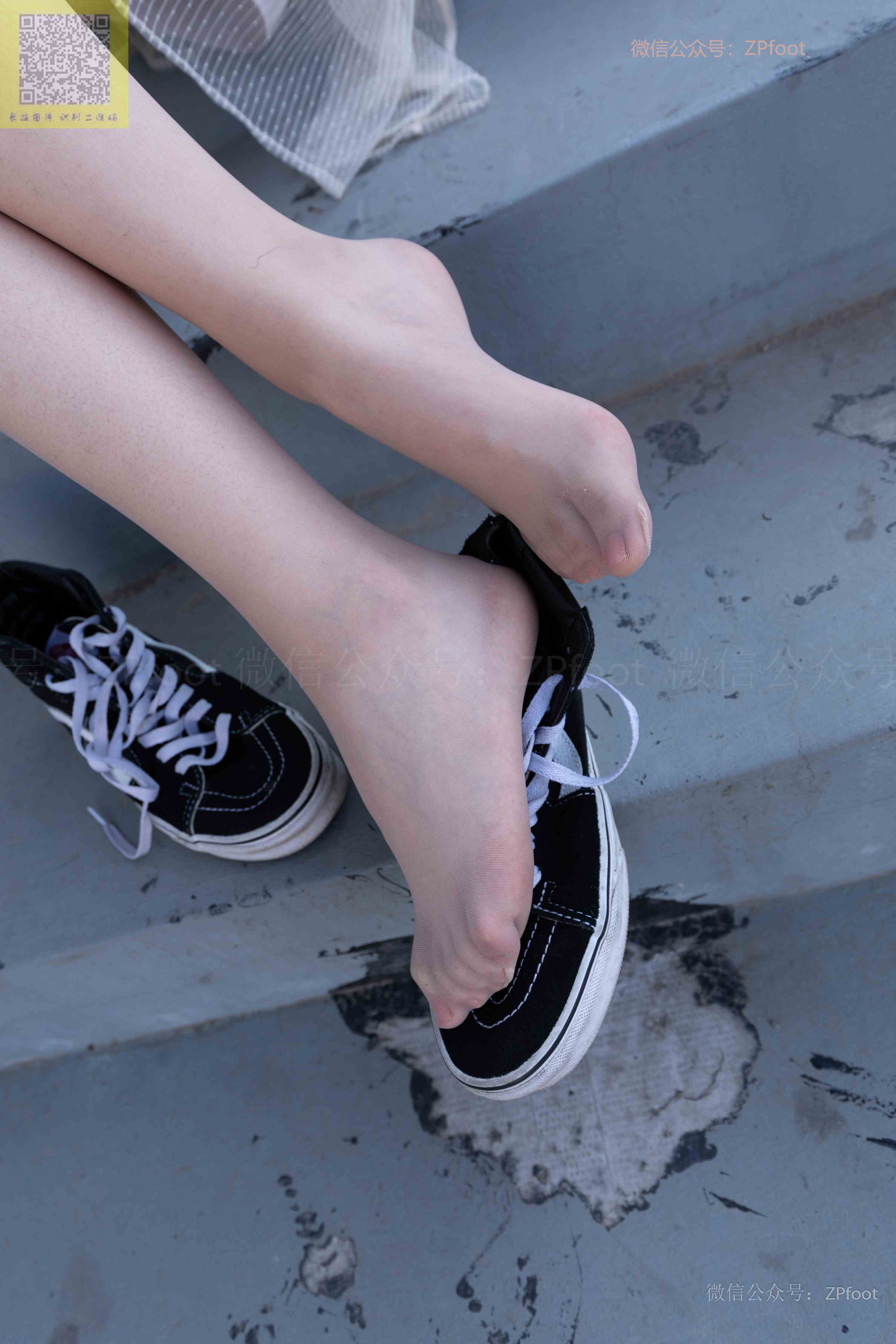 China Beauty Legs and feet 1312