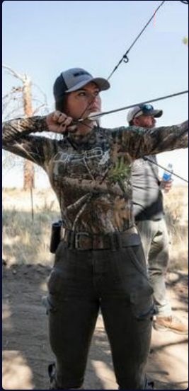 Hannah Barron Nude Fakes Dressed and undressed