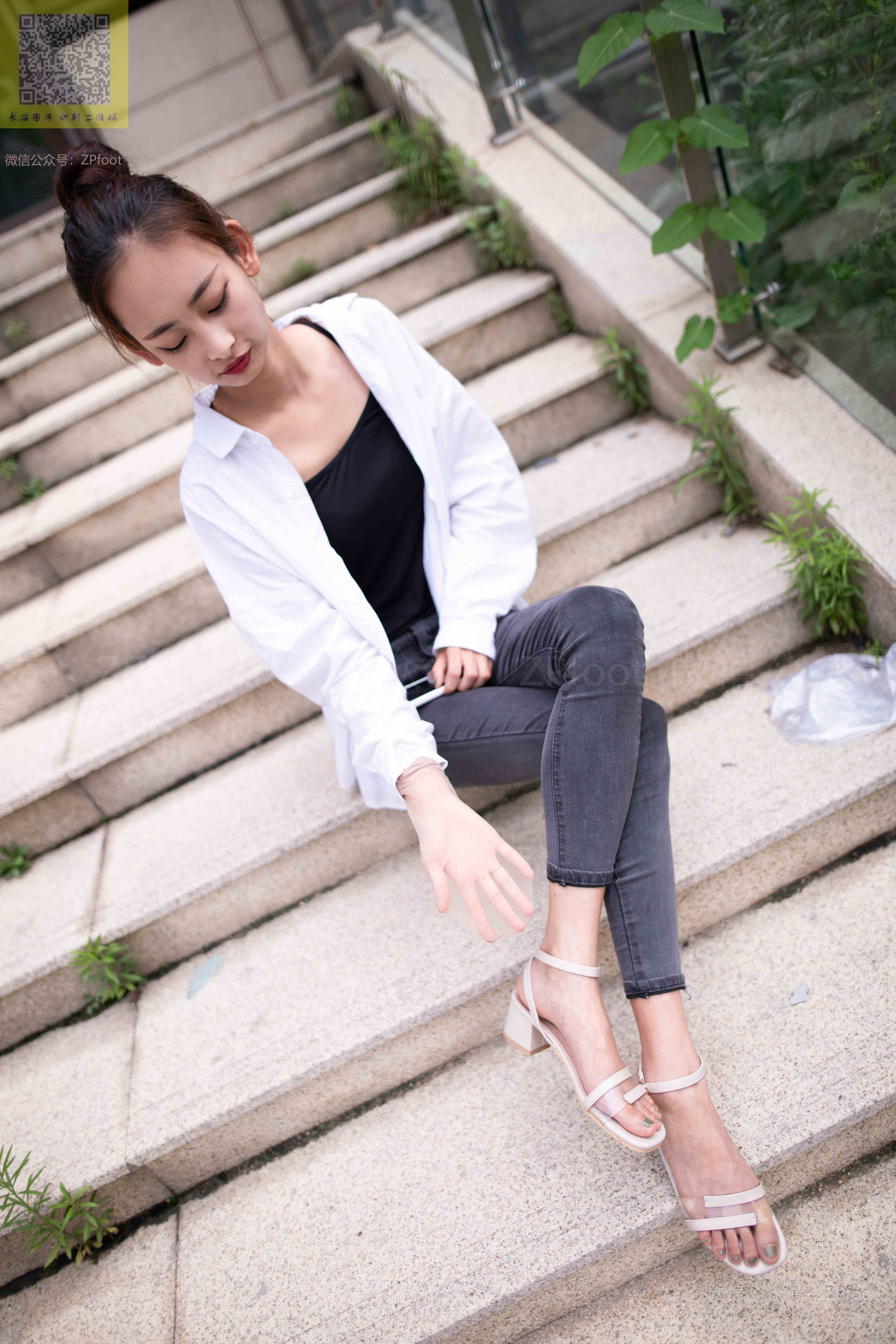 China Beauty Legs and feet 1326