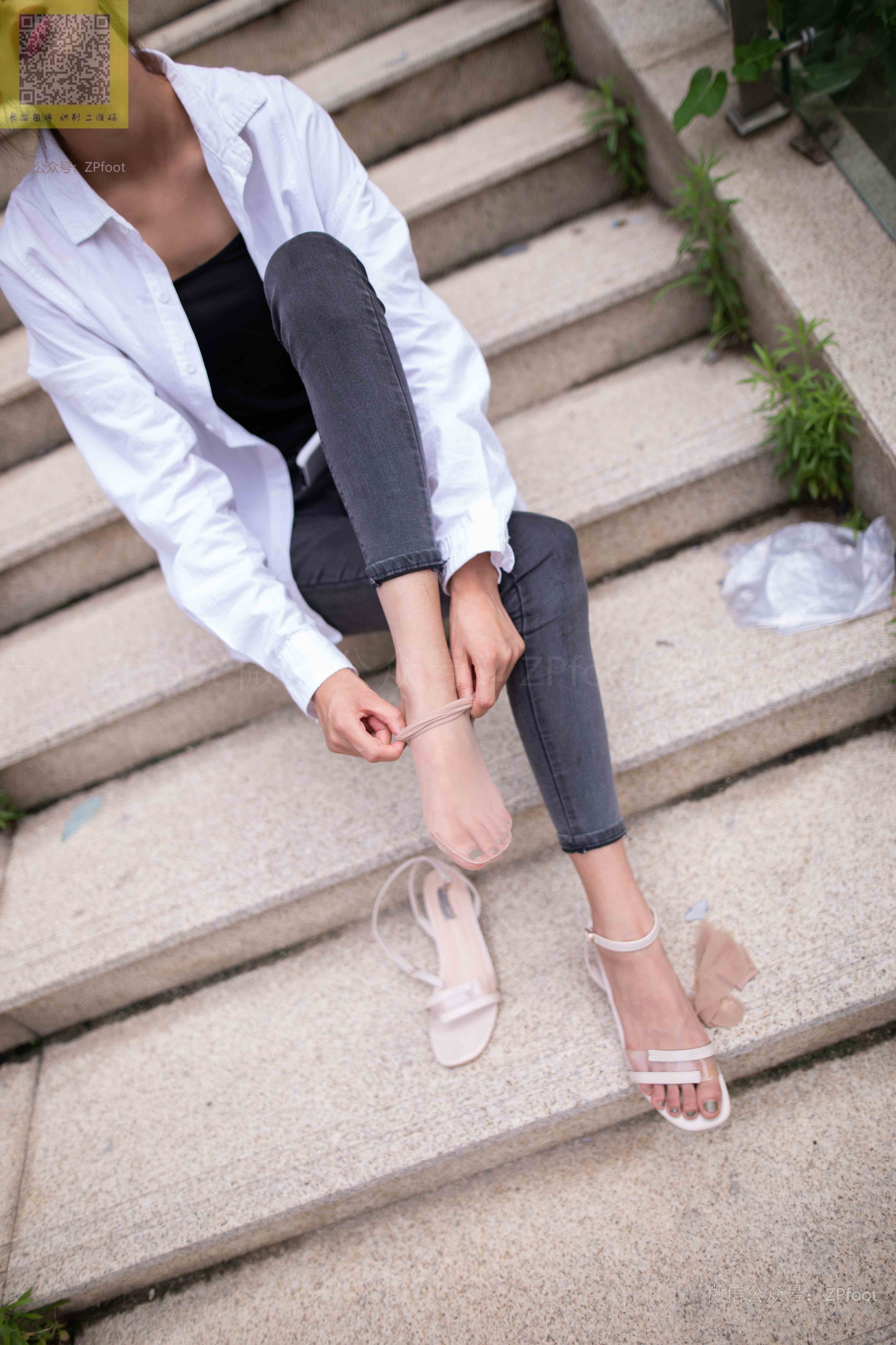 China Beauty Legs and feet 1326