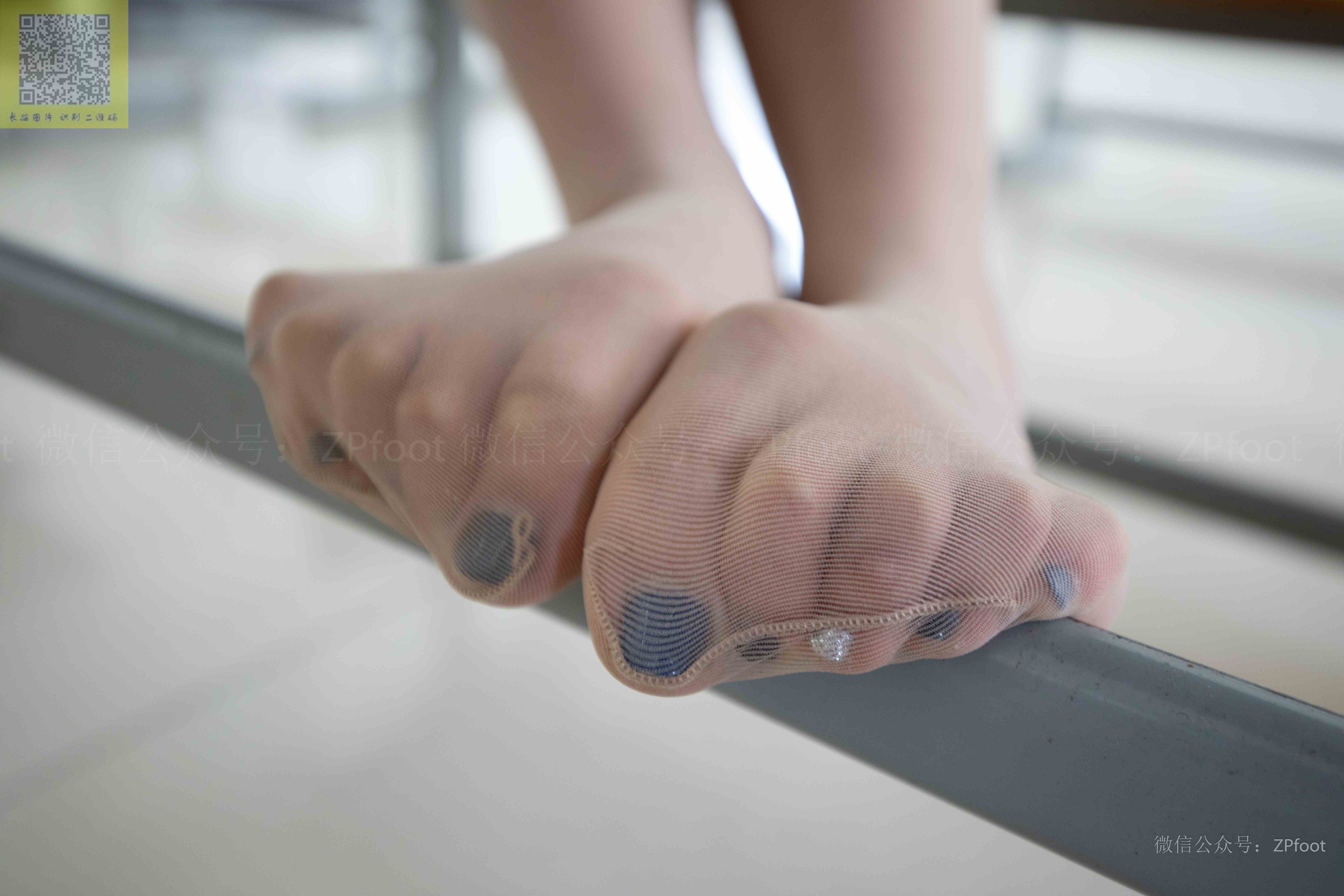 China Beauty Legs and feet 1328