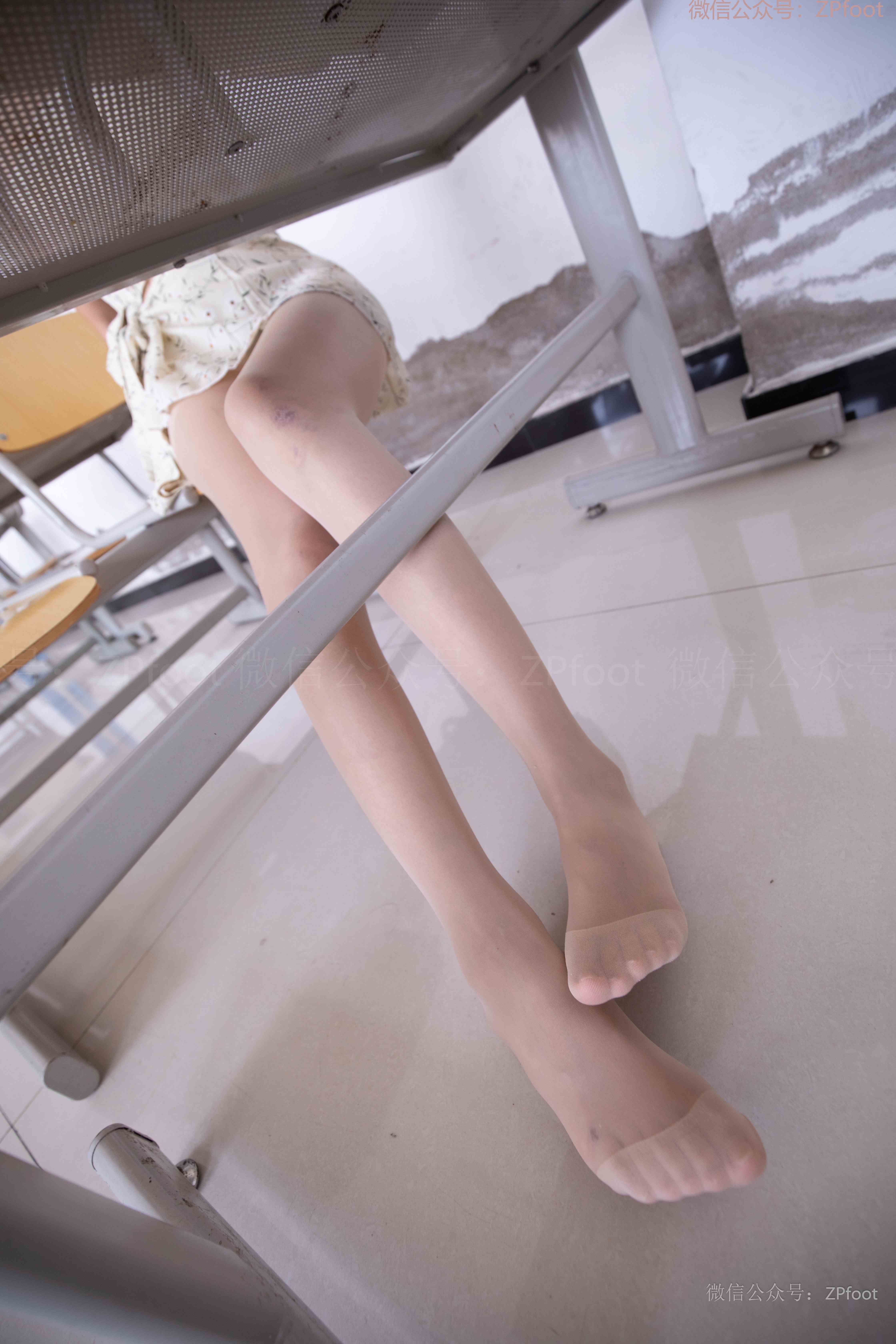 China Beauty Legs and feet 1330