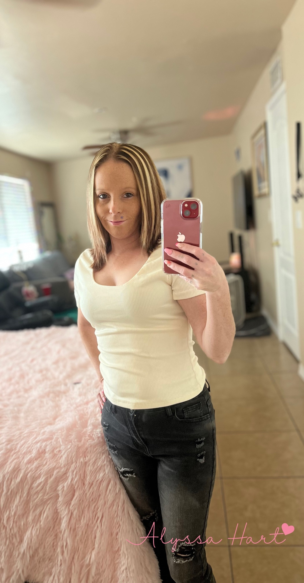 Alyssa Hart - old Photo