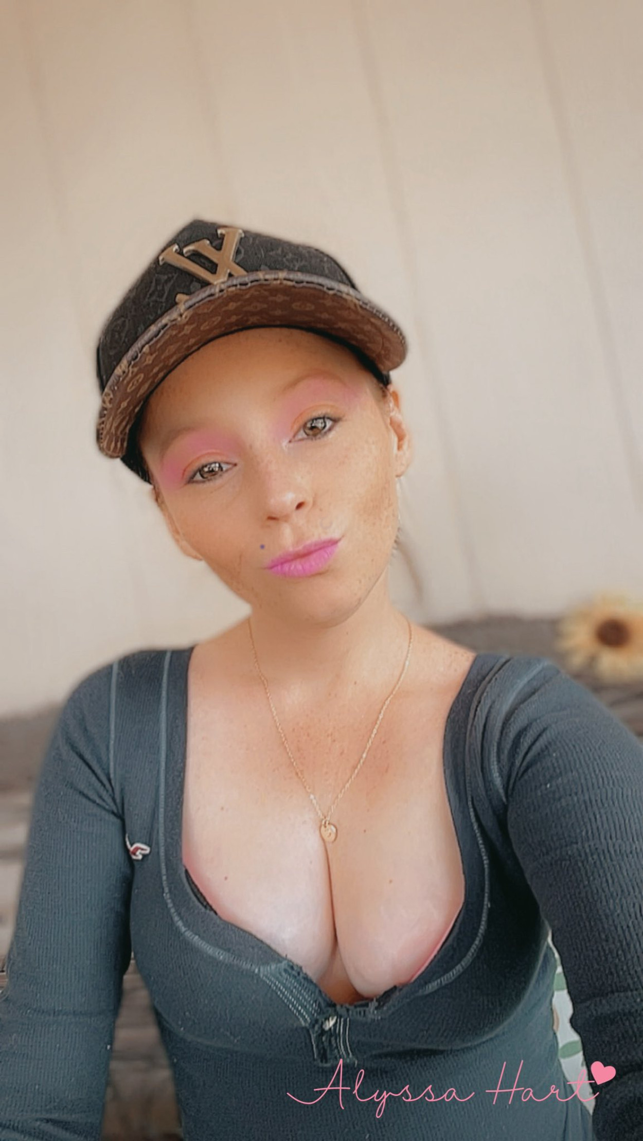 Alyssa Hart - old Photo