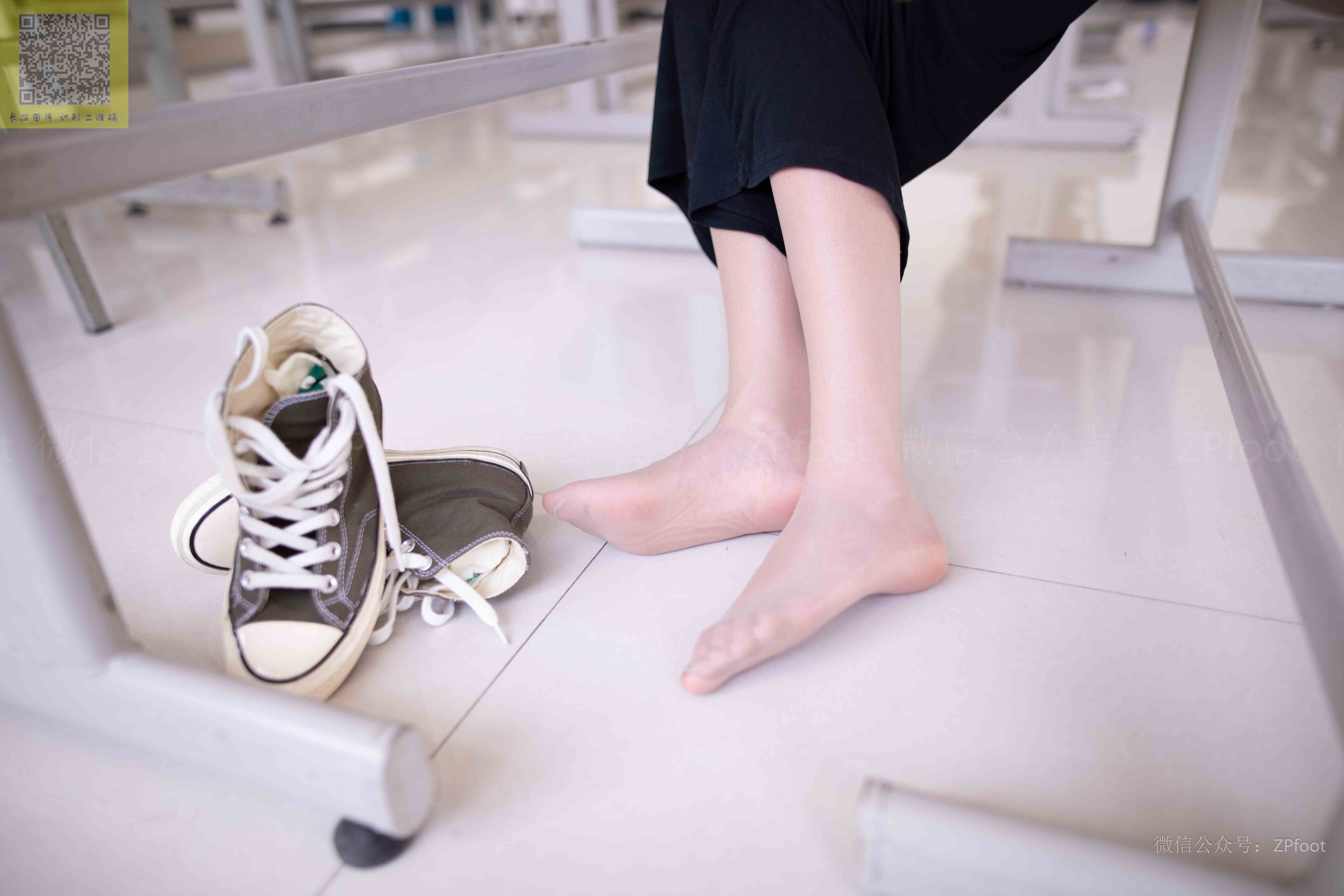 China Beauty Legs and feet 1336