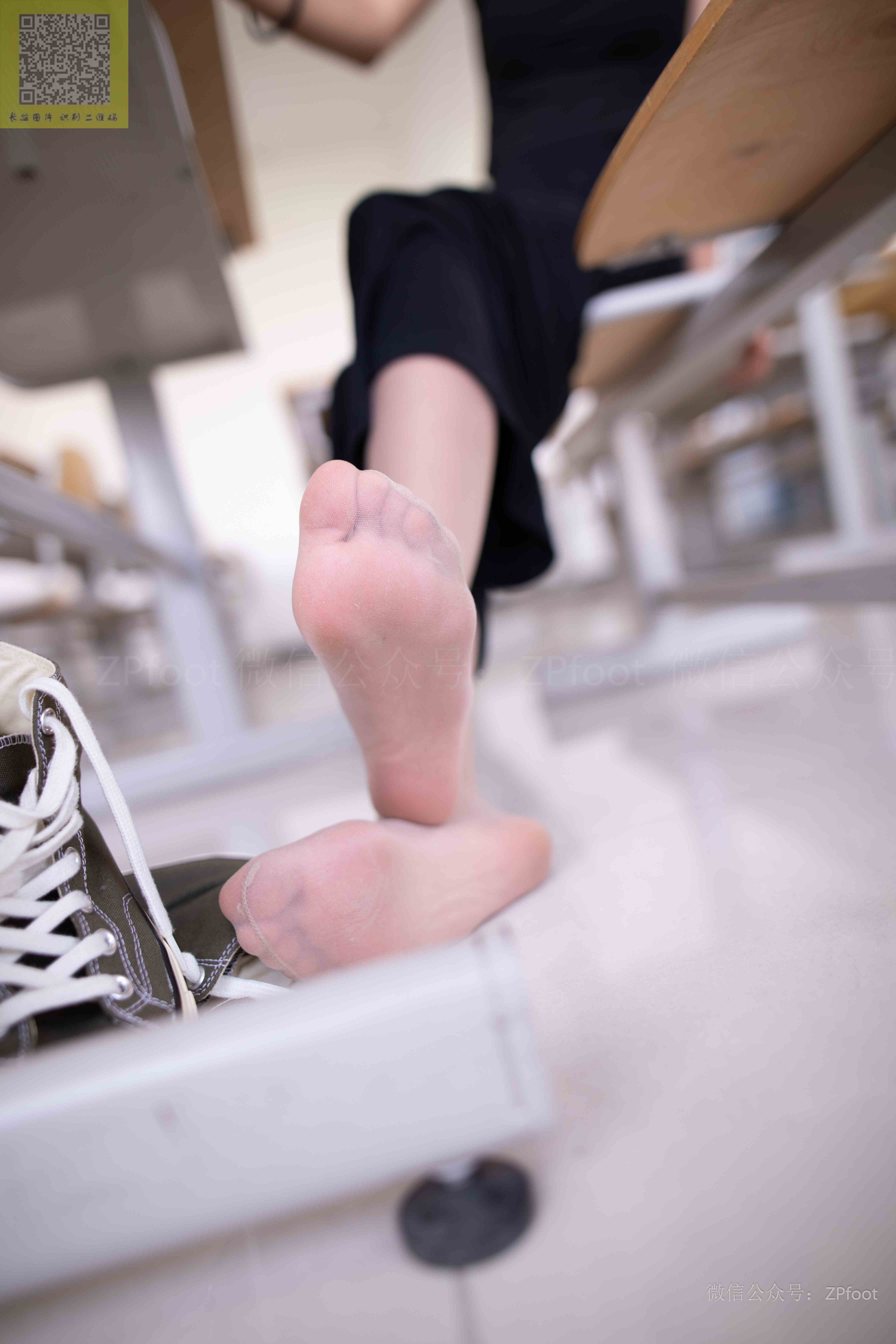 China Beauty Legs and feet 1336