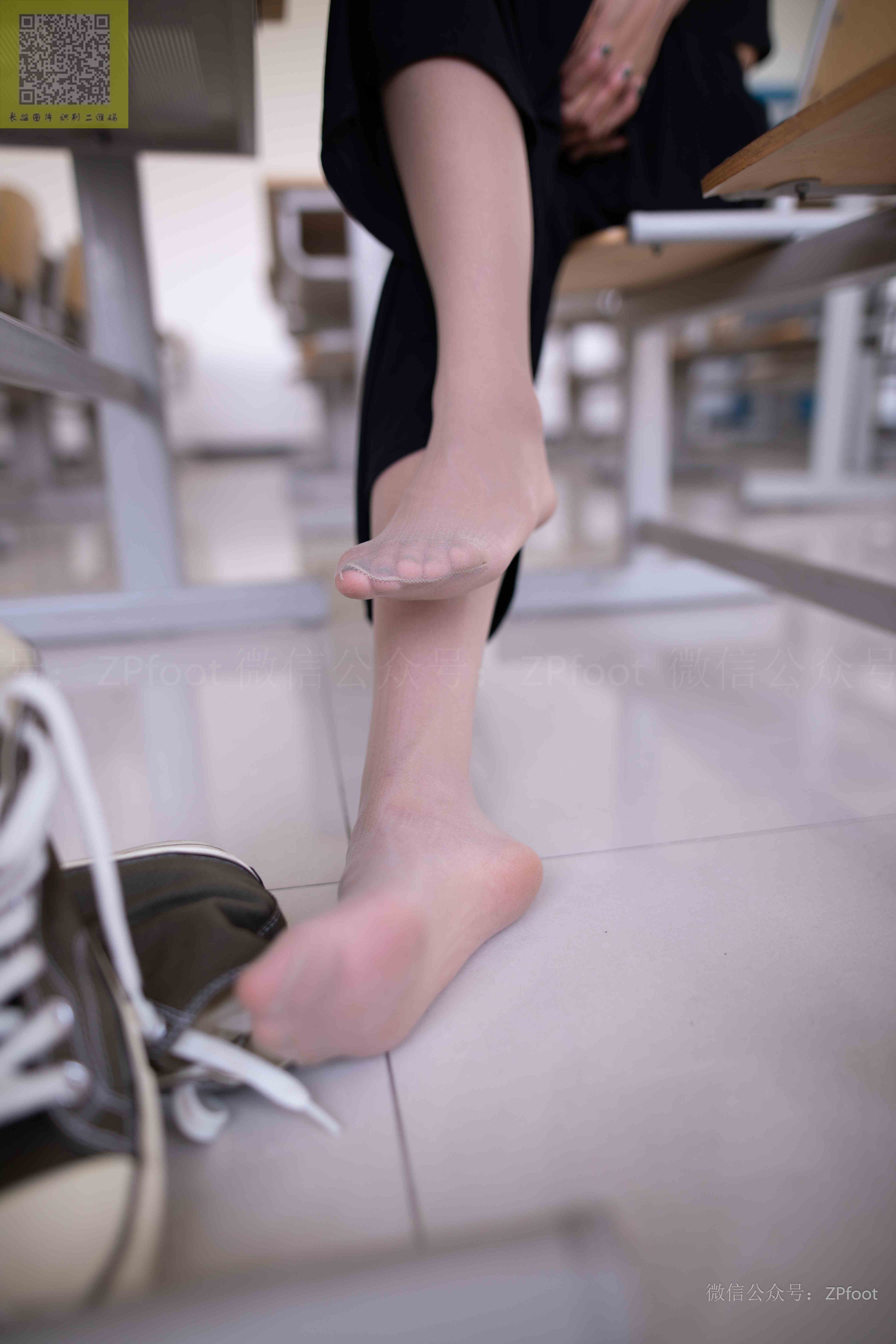 China Beauty Legs and feet 1336