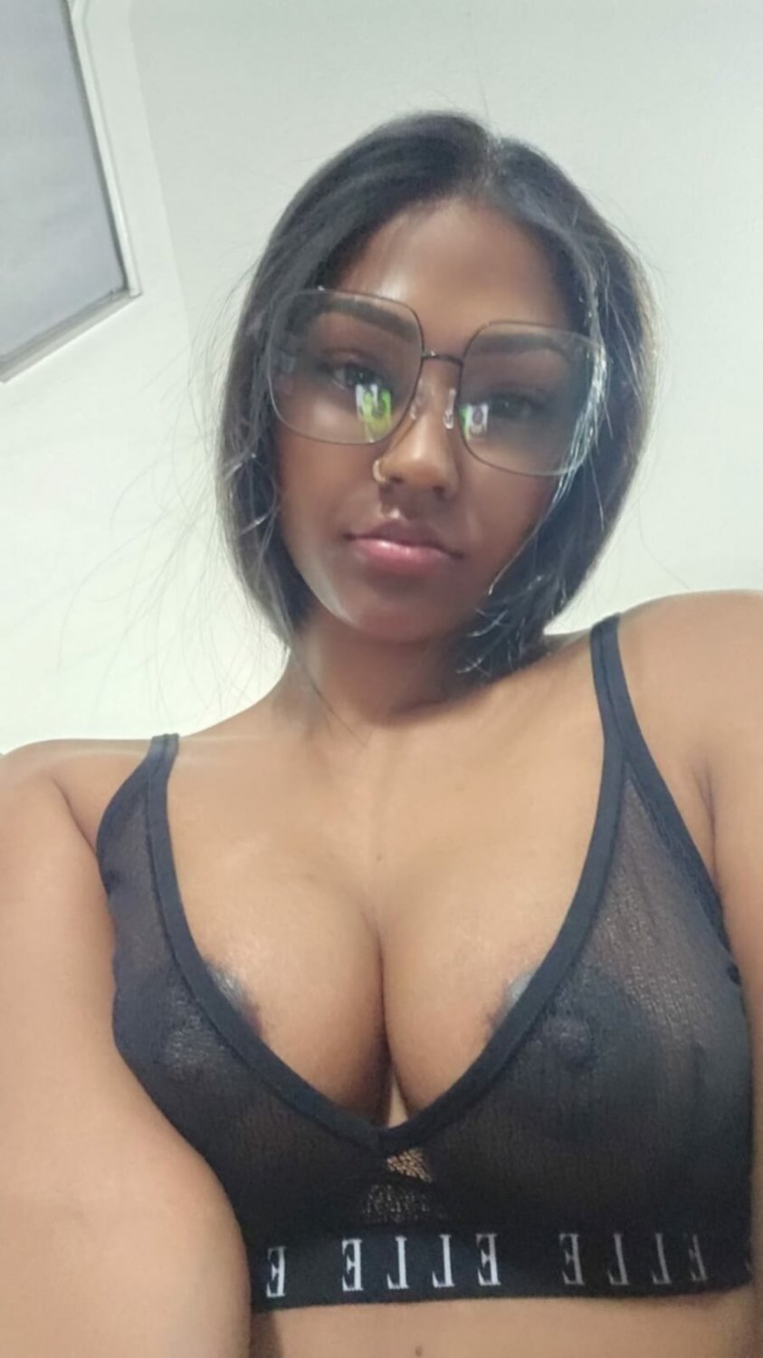 British Indian Horny Long Hair Girl