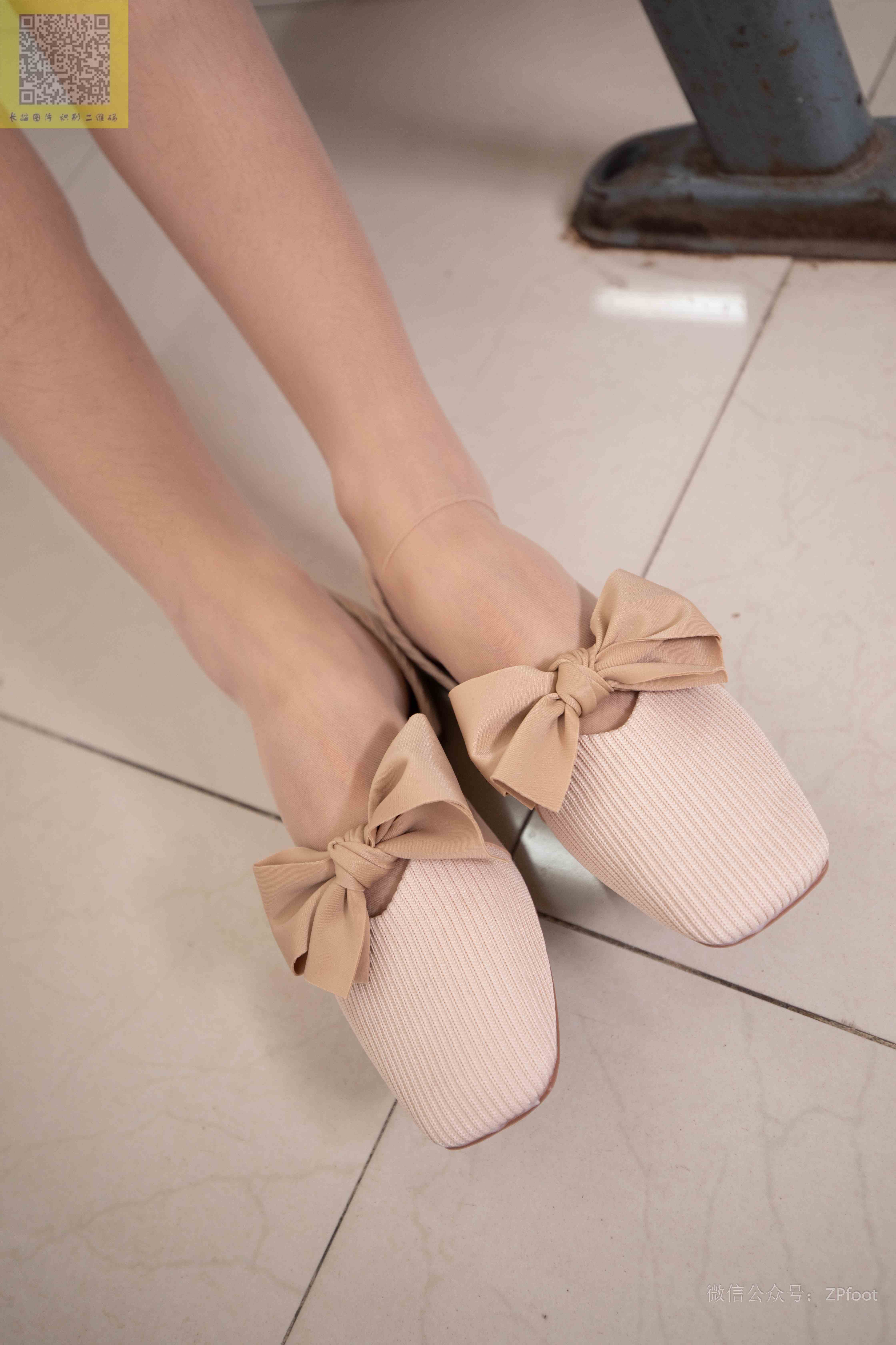 China Beauty Legs and feet 1350