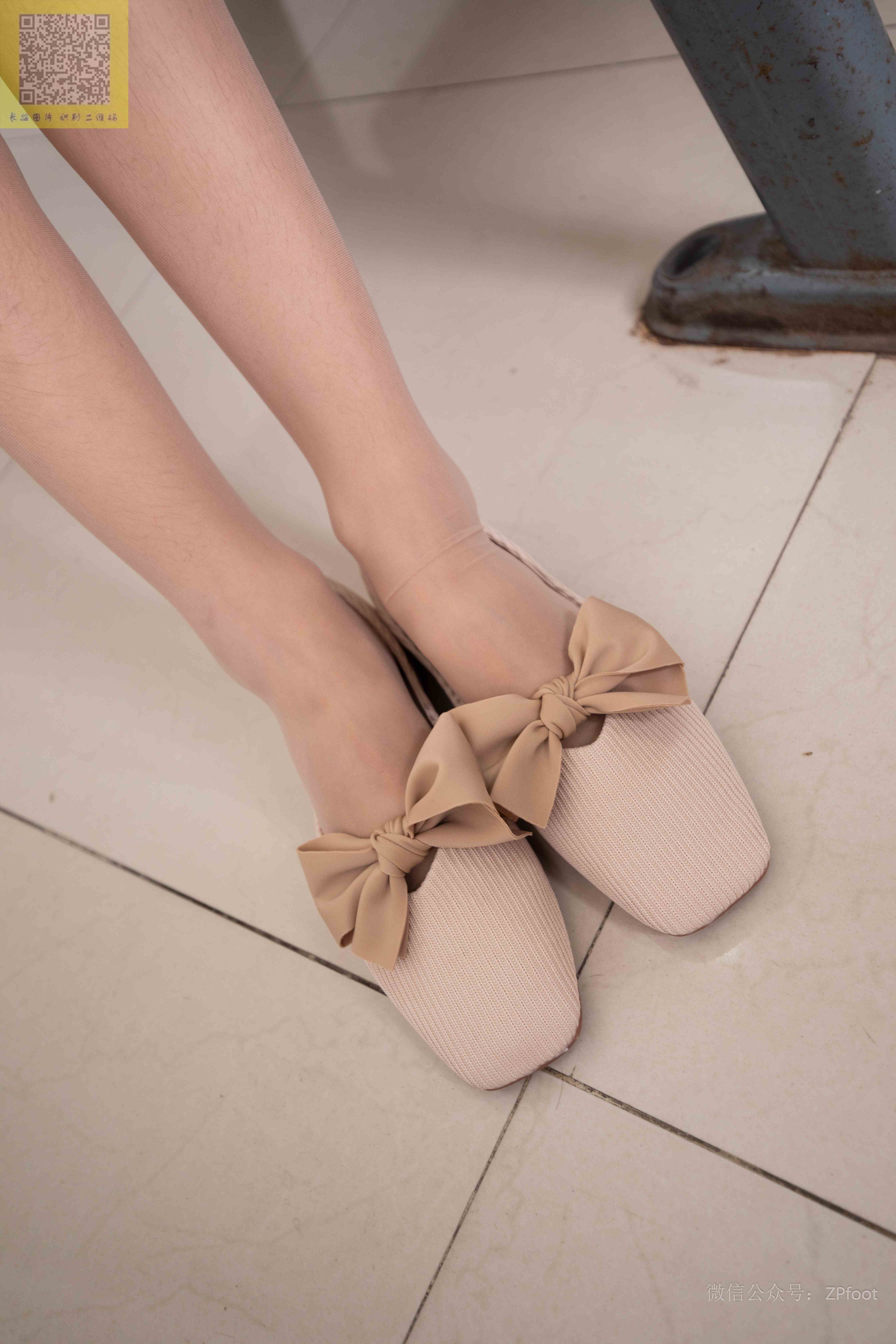 China Beauty Legs and feet 1350