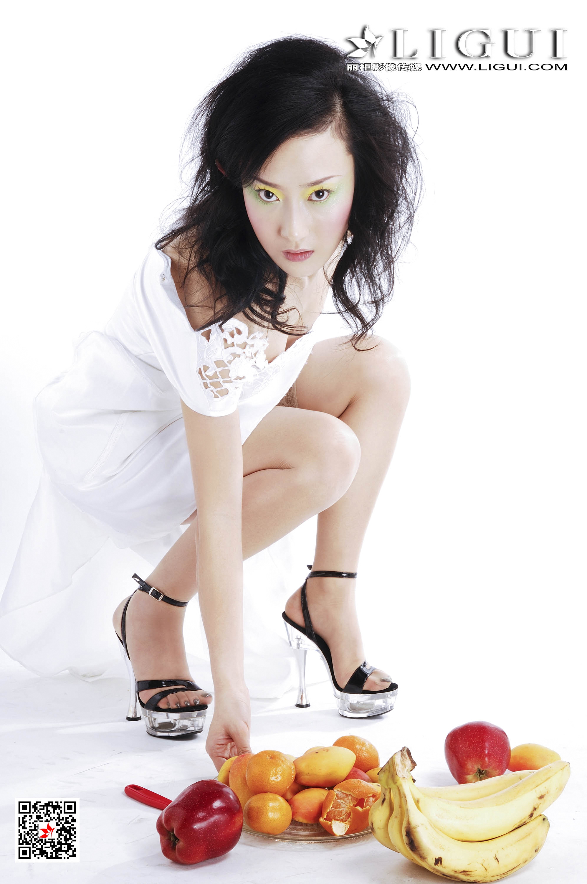 pretty lady dirty feet 123