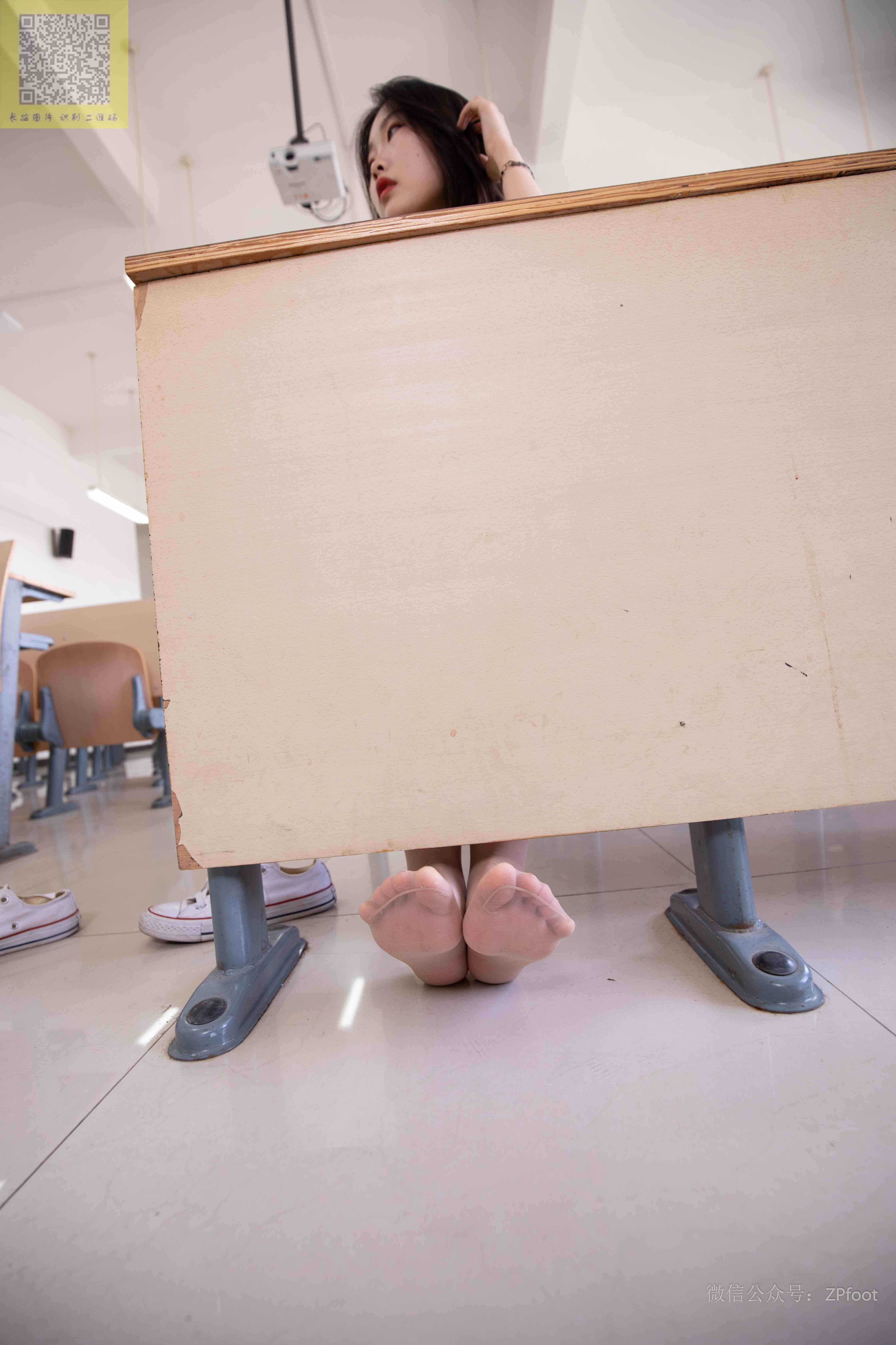 China Beauty Legs and feet 1351