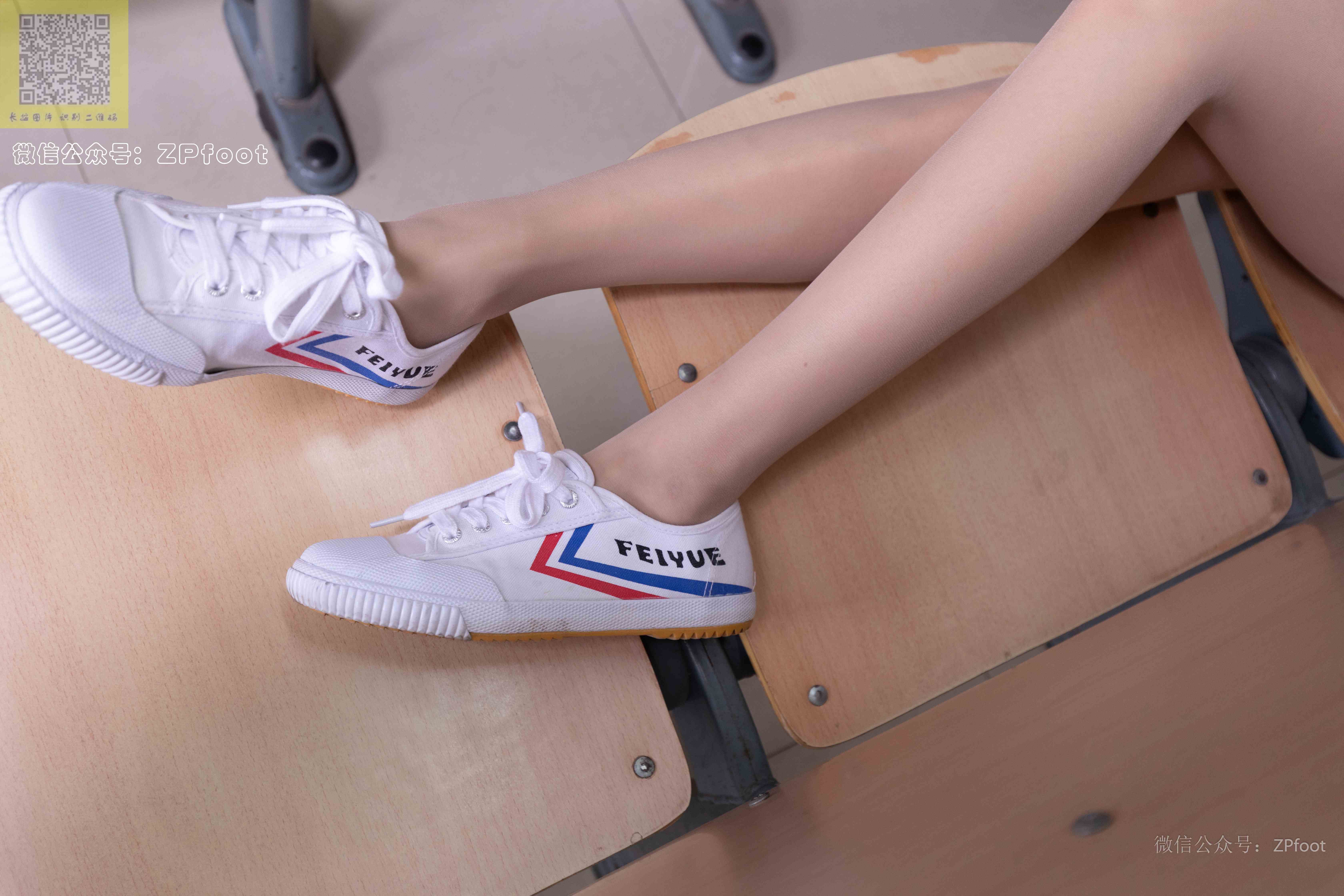 China Beauty Legs and feet 1352