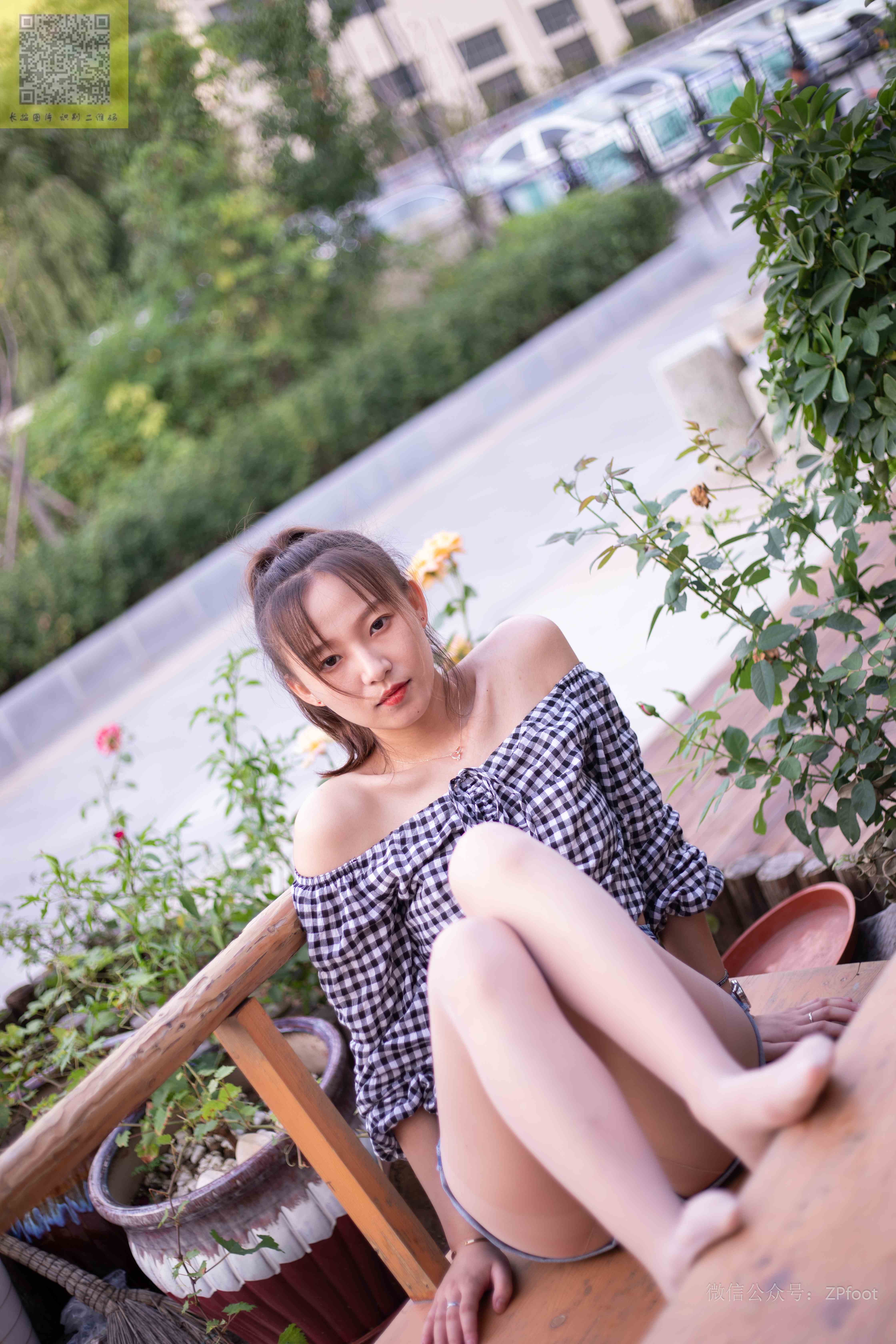 China Beauty Legs and feet 1355