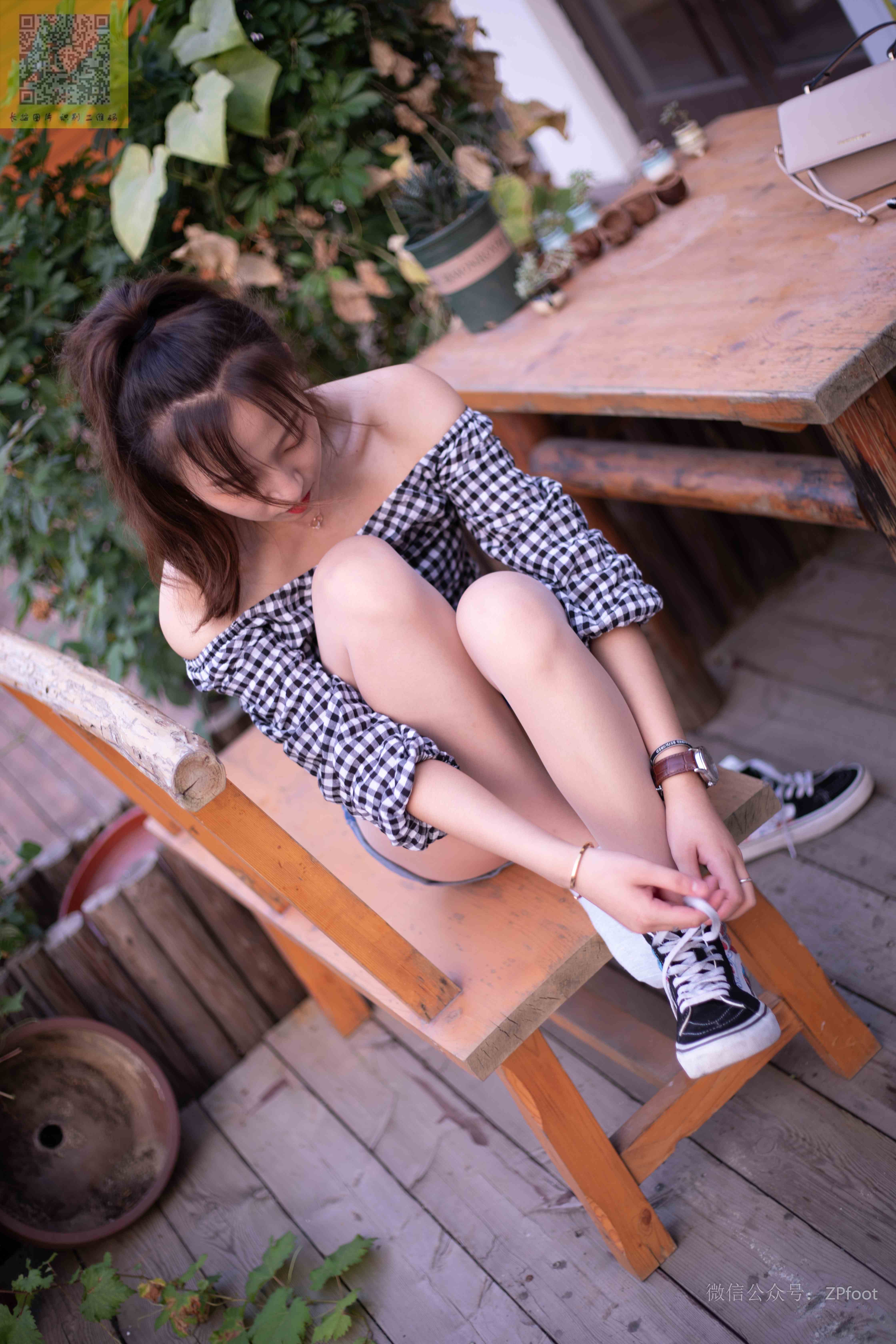 China Beauty Legs and feet 1355