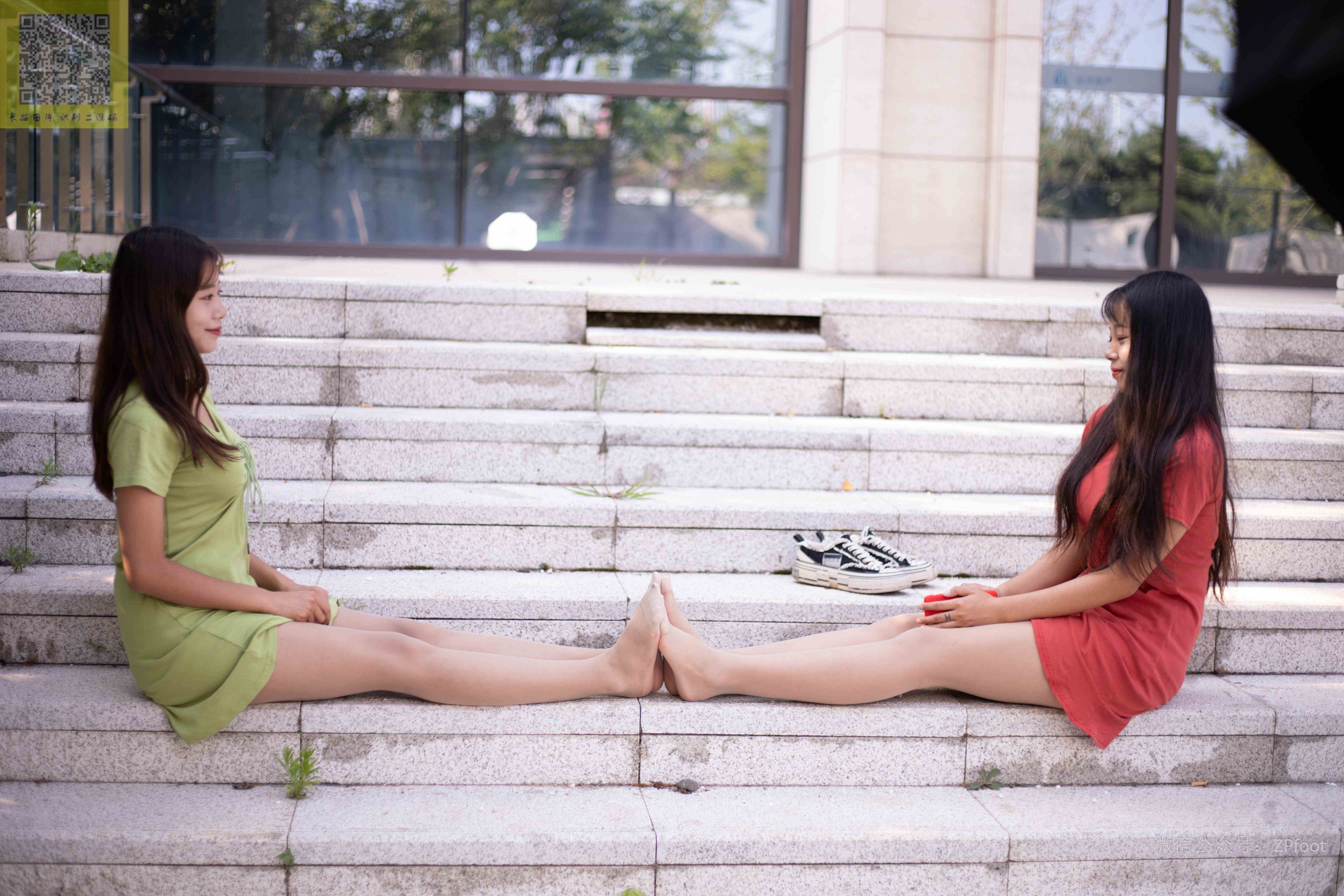 China Beauty Legs and feet 1361