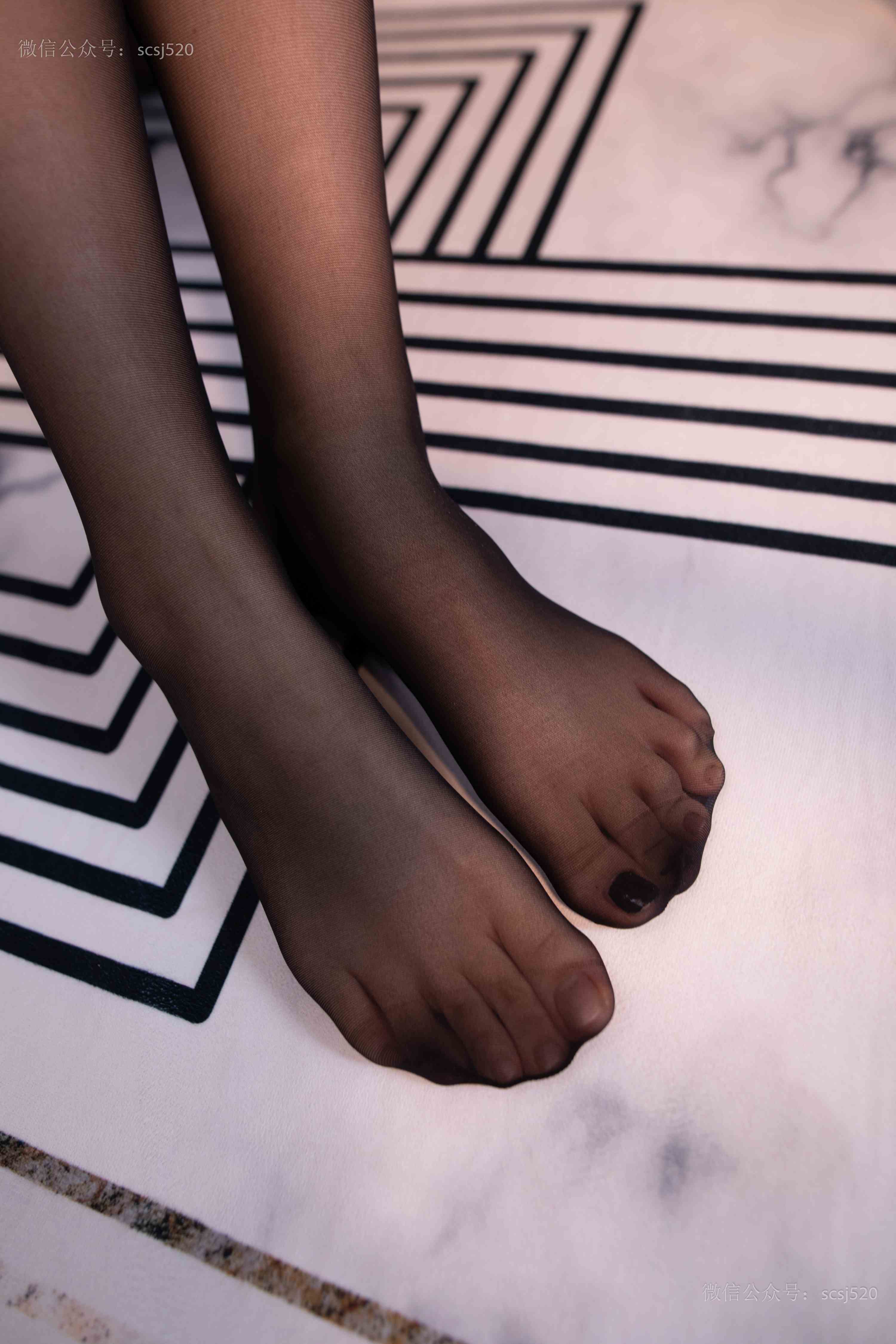 China Beauty Legs and feet 1375