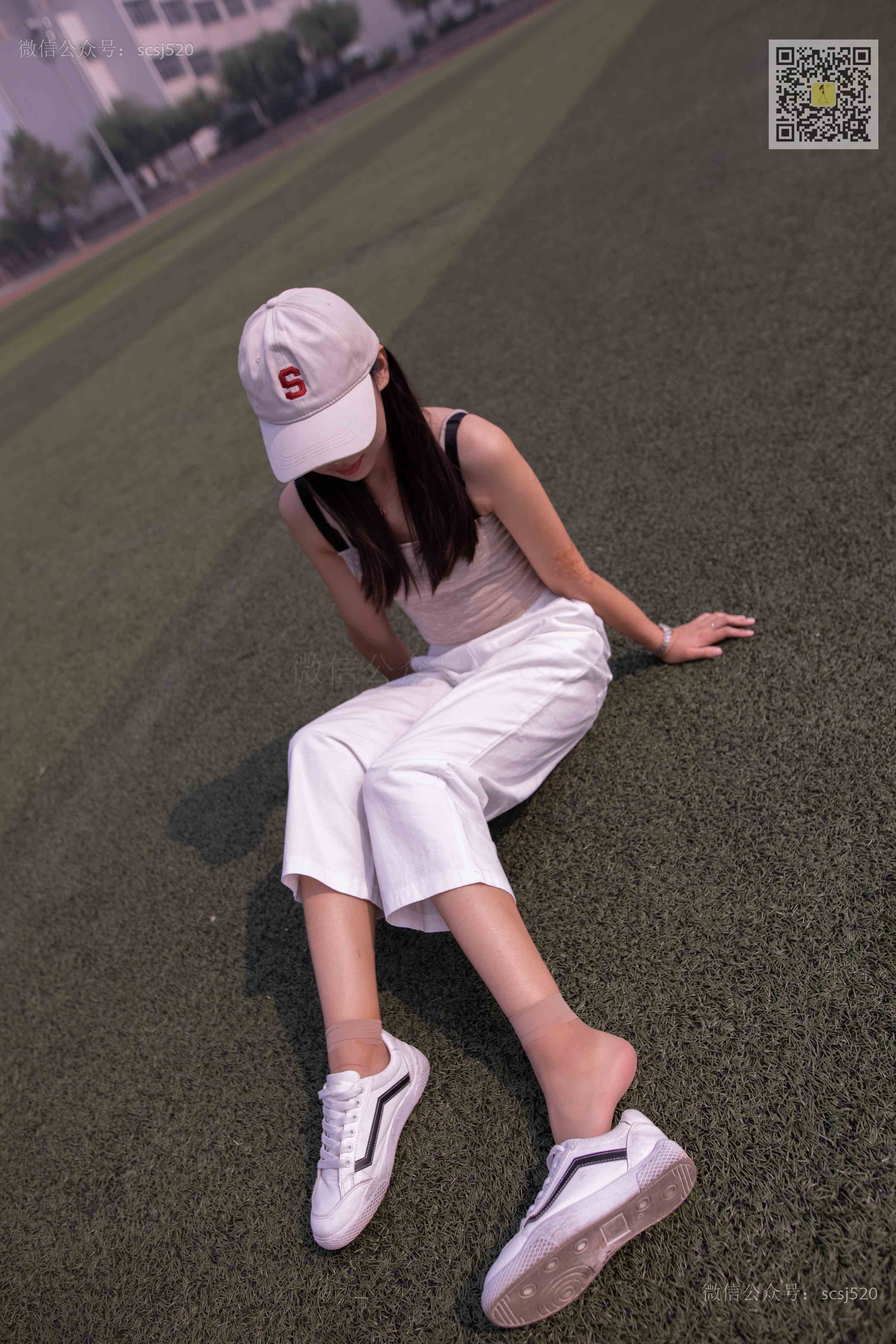 China Beauty Legs and feet 1388