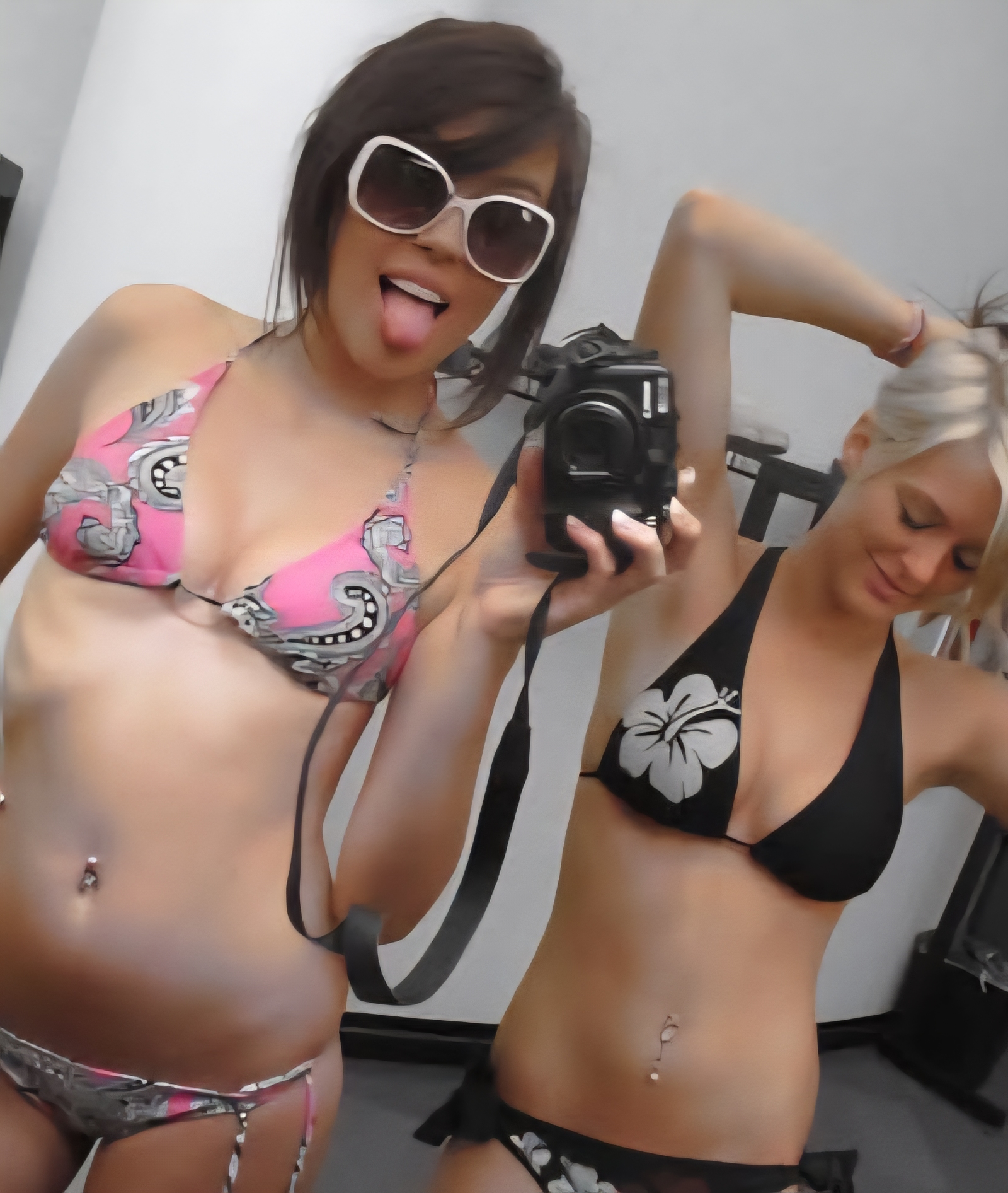 Illinois Hot Moms Club