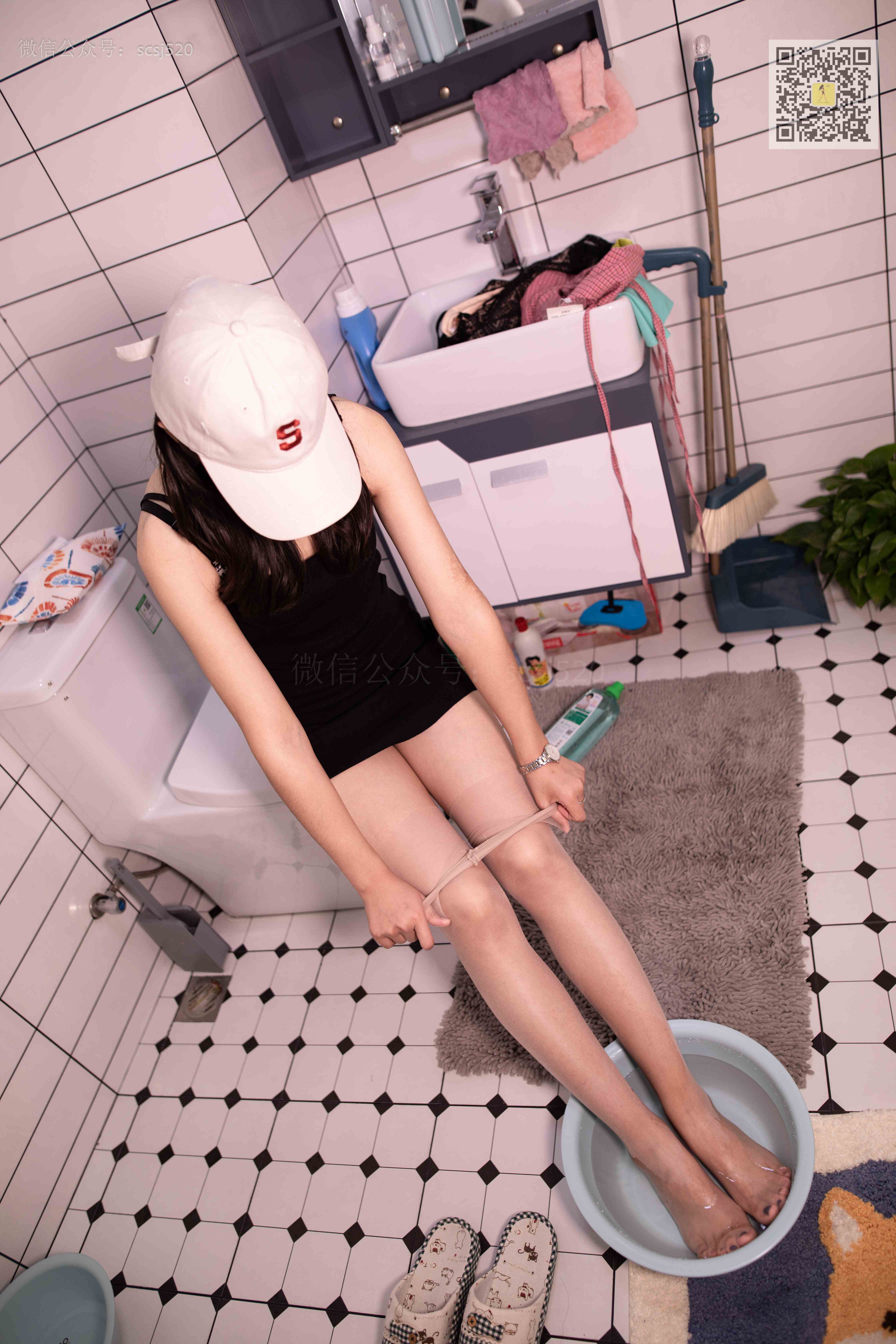 China Beauty Legs and feet 1404