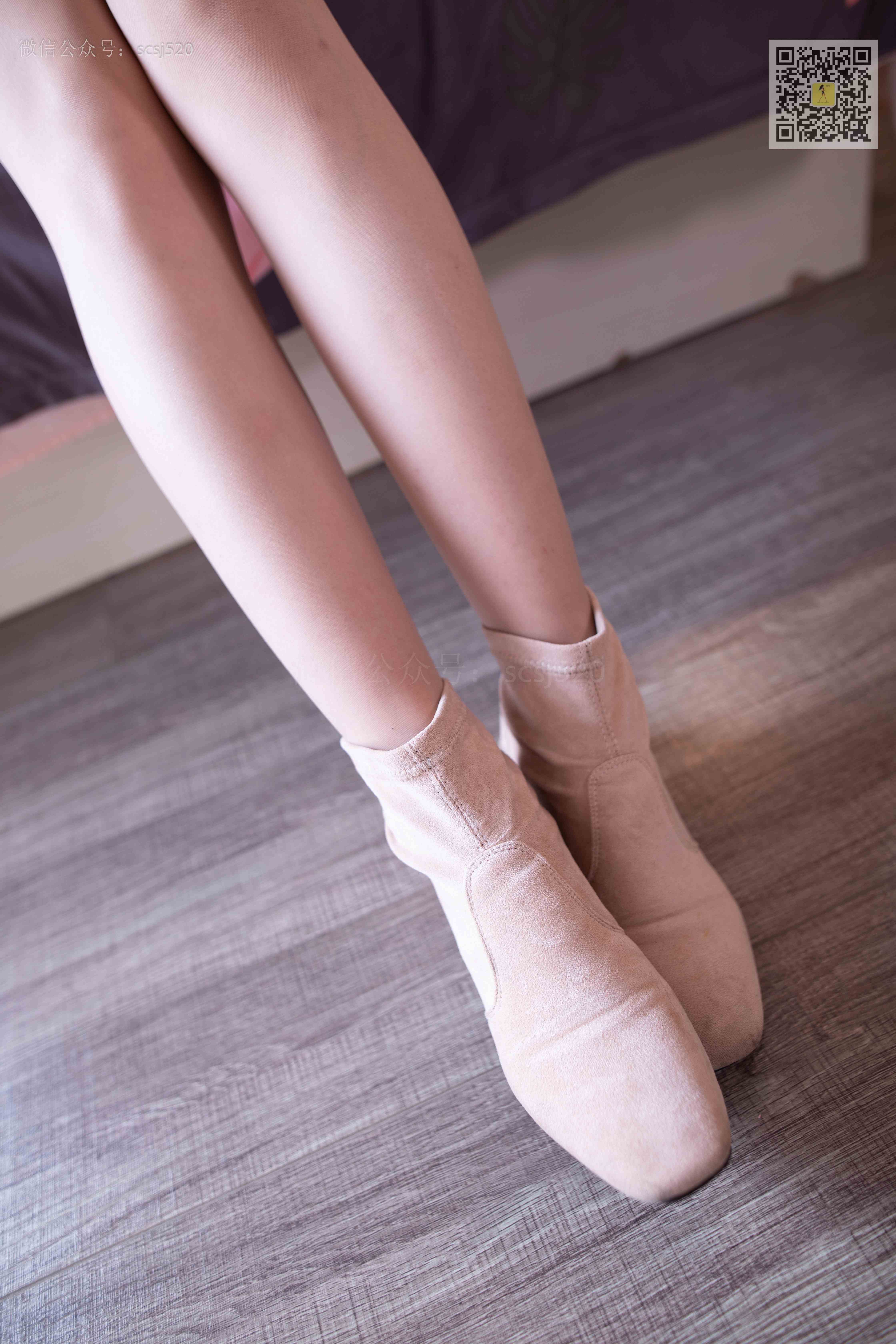 China Beauty Legs and feet 1405